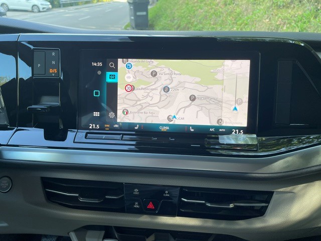 VW Multivan 2.0 TDI Life Edition DSG-image-12