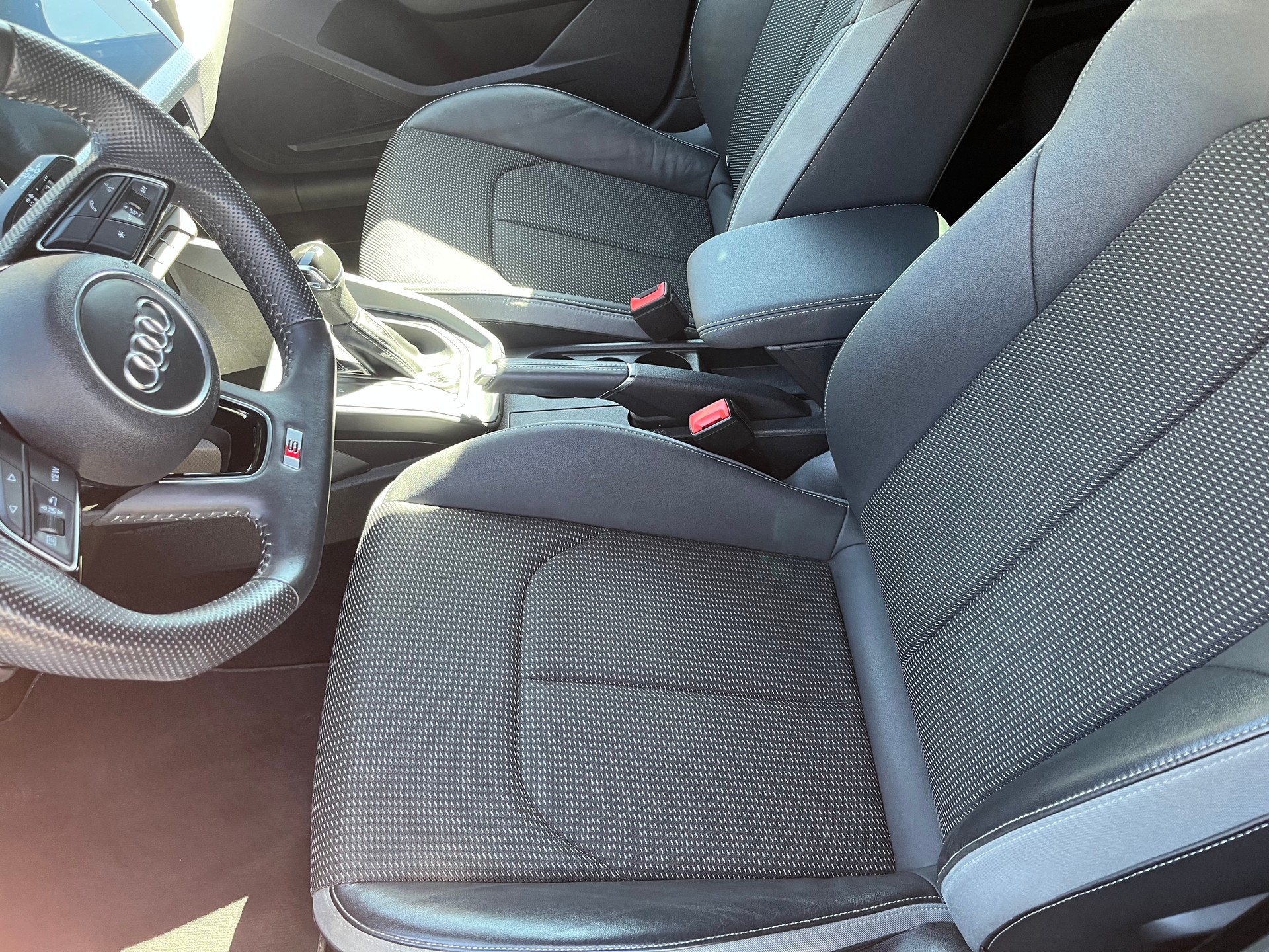 AUDI A1 Sportback 30 TFSI S Line S-tronic-image-3