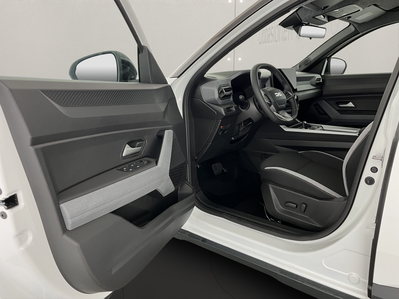 DACIA Bigster 1.2 Hybrid Journey 4WD-image-6
