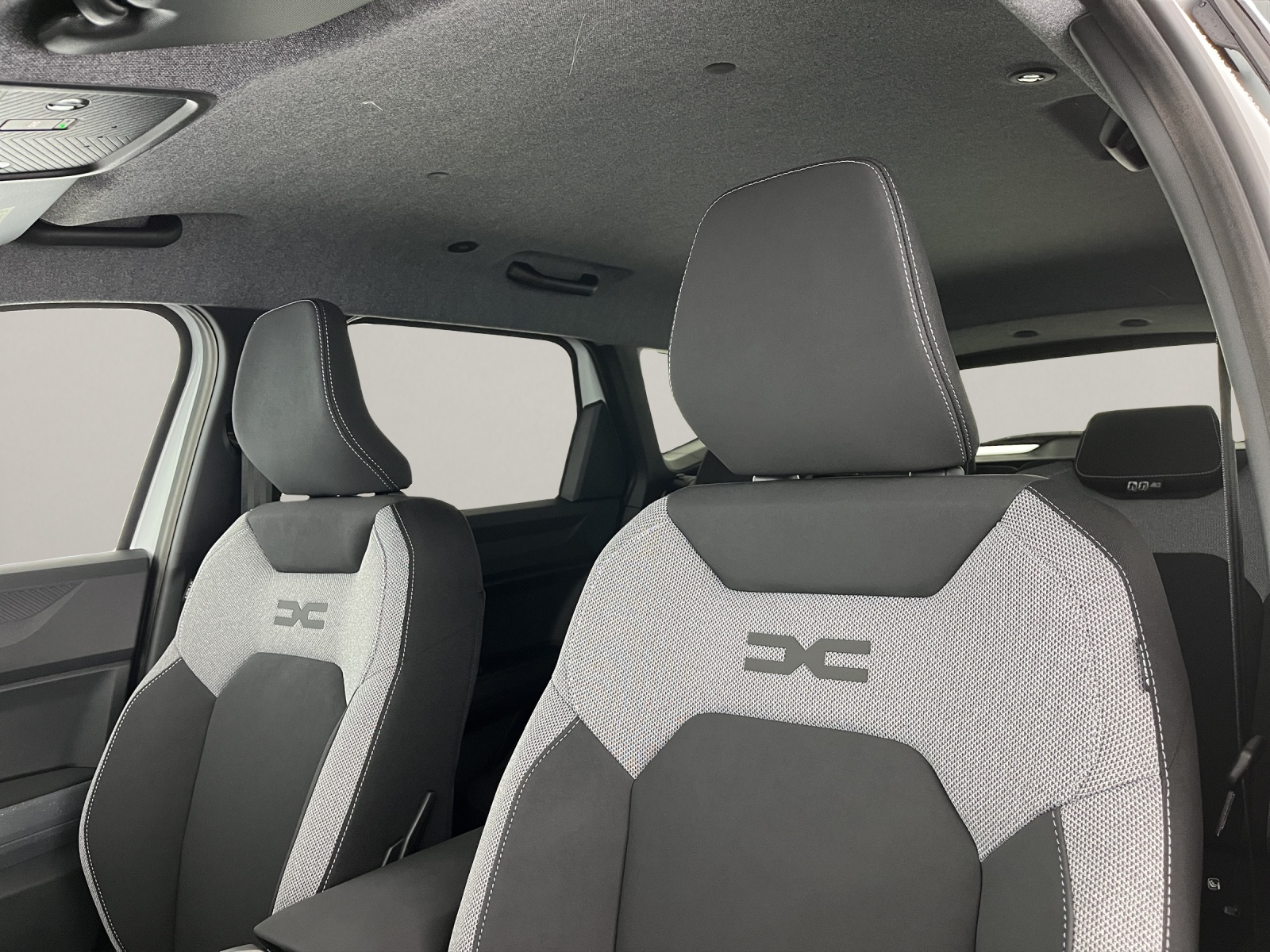 DACIA Bigster 1.2 Hybrid Journey 4WD-image-14
