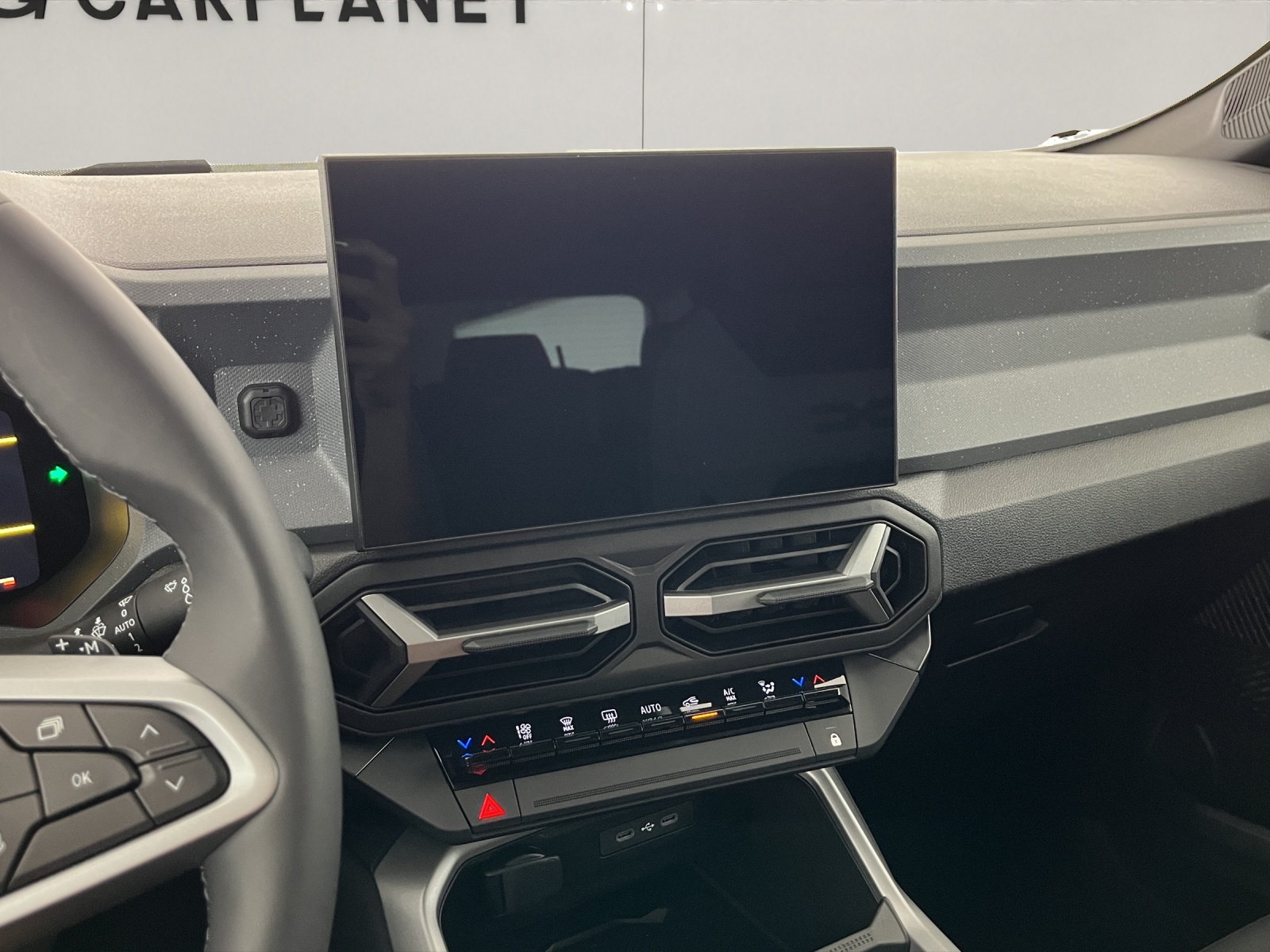 DACIA Bigster 1.2 Hybrid Journey 4WD-image-11