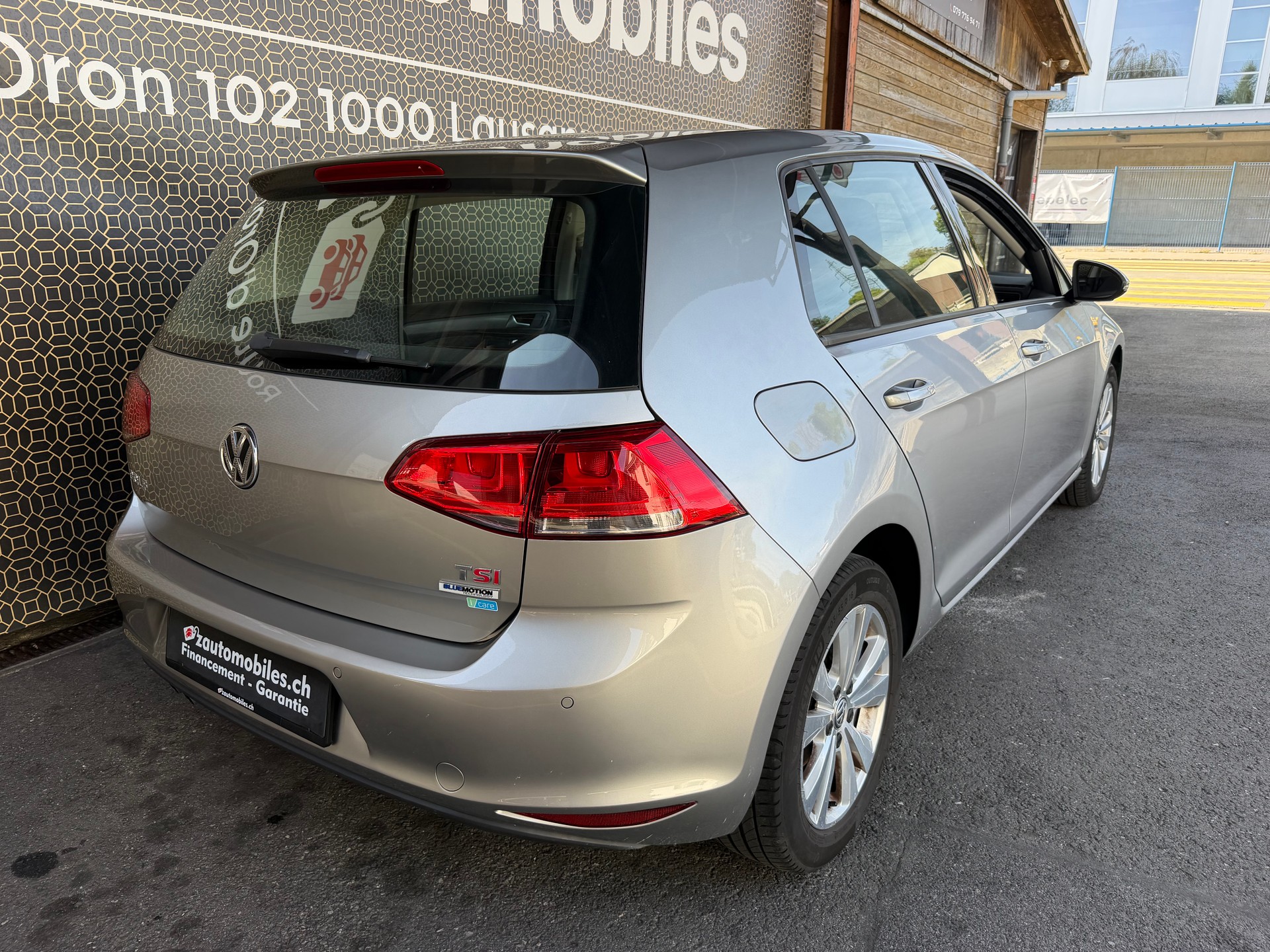 VW Golf 1.4 TSI Lounge-image-2