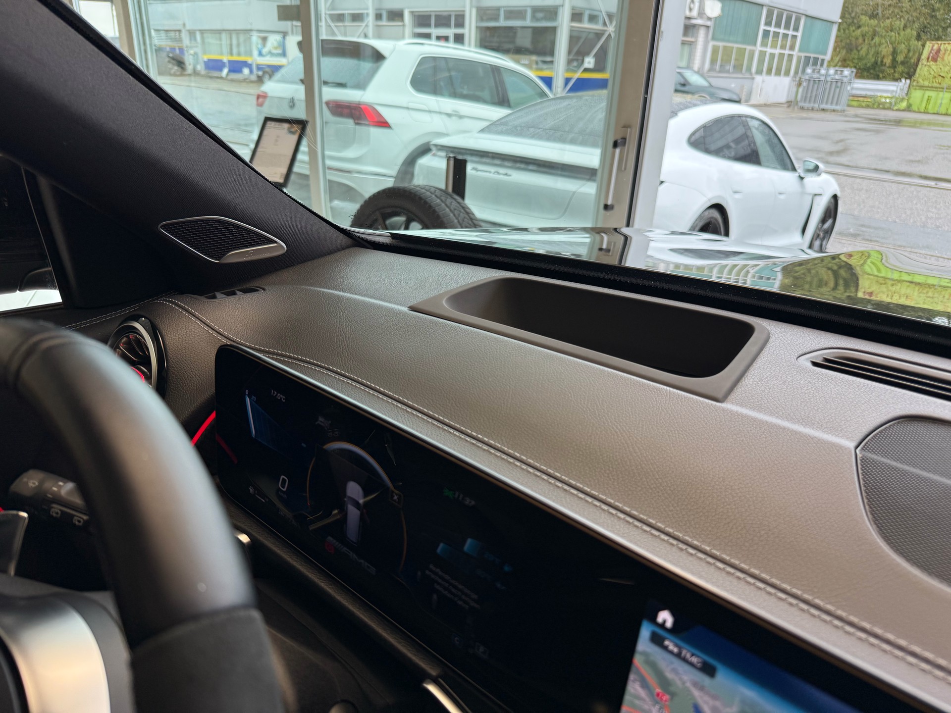 MERCEDES-BENZ GLB 35 AMG 4Matic 8G-Tronic-image-18