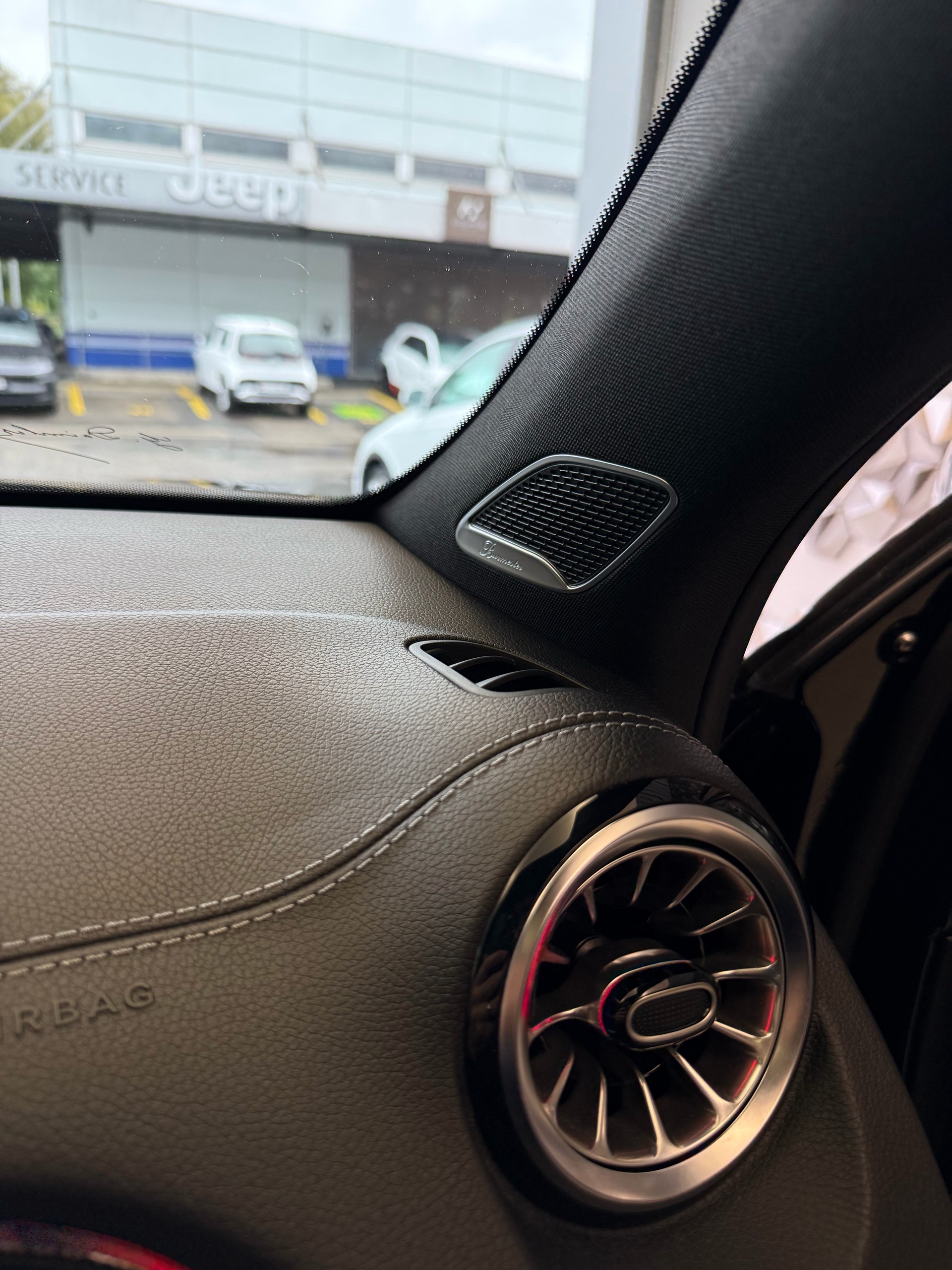 MERCEDES-BENZ GLB 35 AMG 4Matic 8G-Tronic-image-19