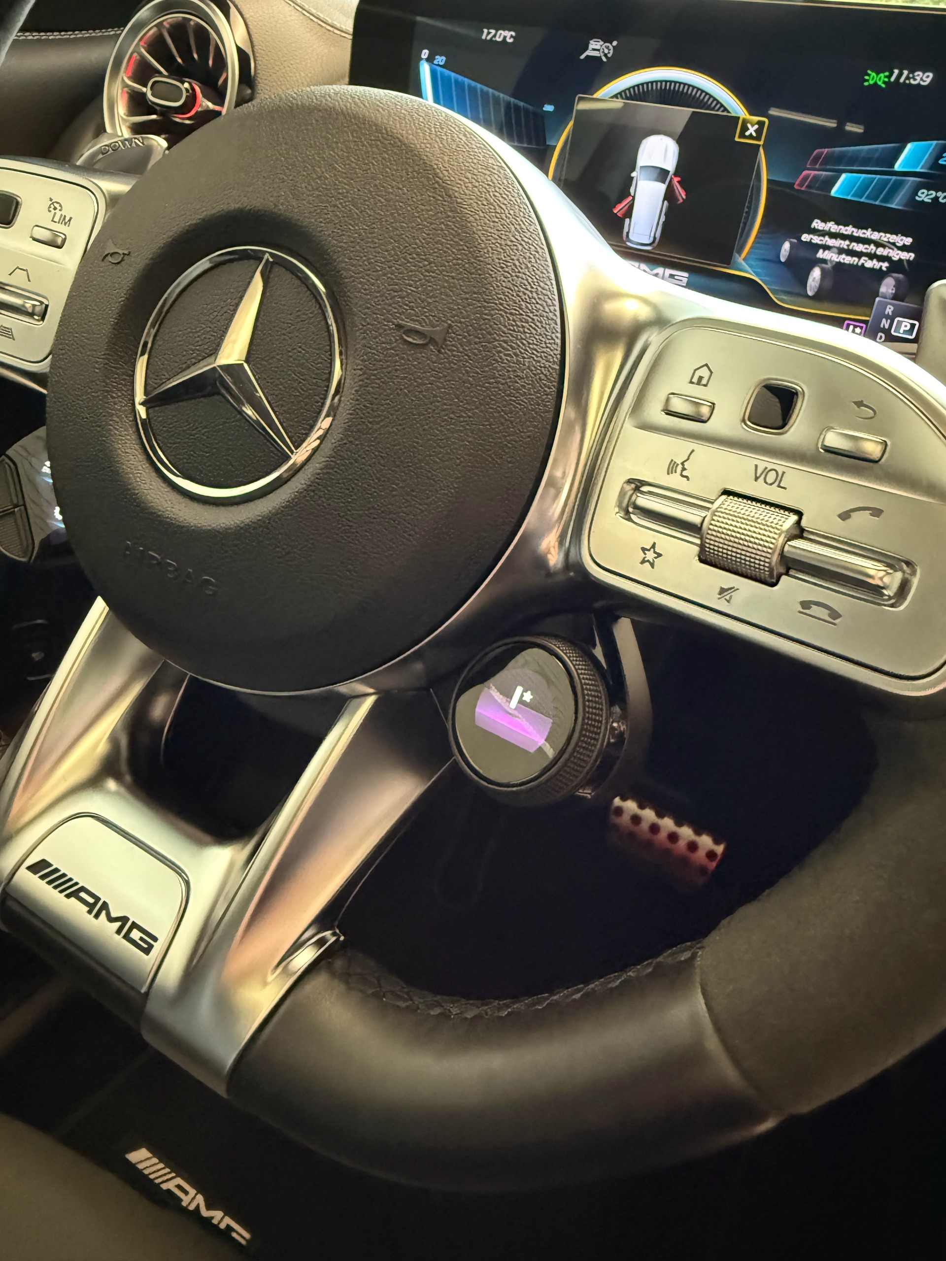 MERCEDES-BENZ GLB 35 AMG 4Matic 8G-Tronic-image-17