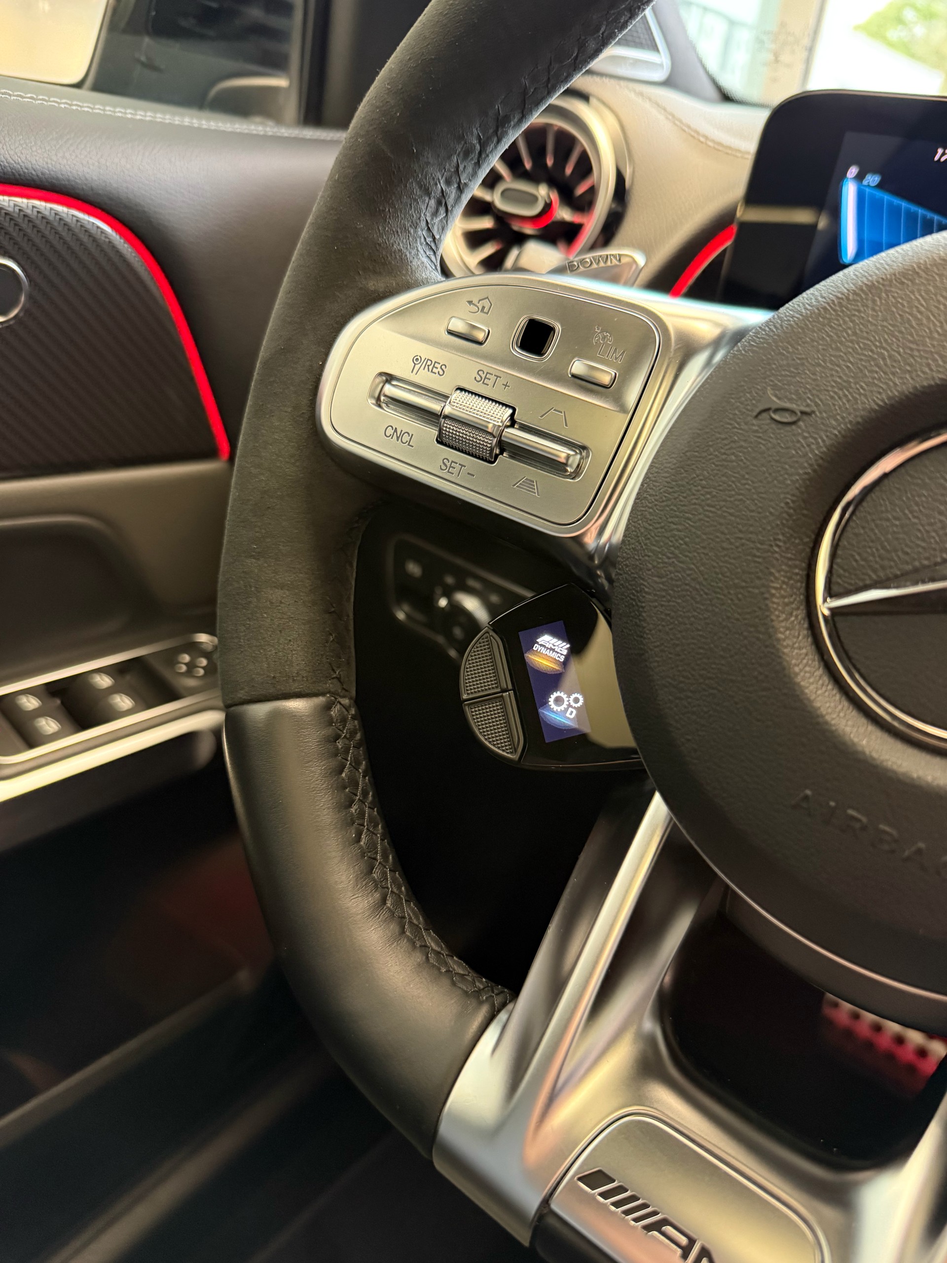 MERCEDES-BENZ GLB 35 AMG 4Matic 8G-Tronic-image-16