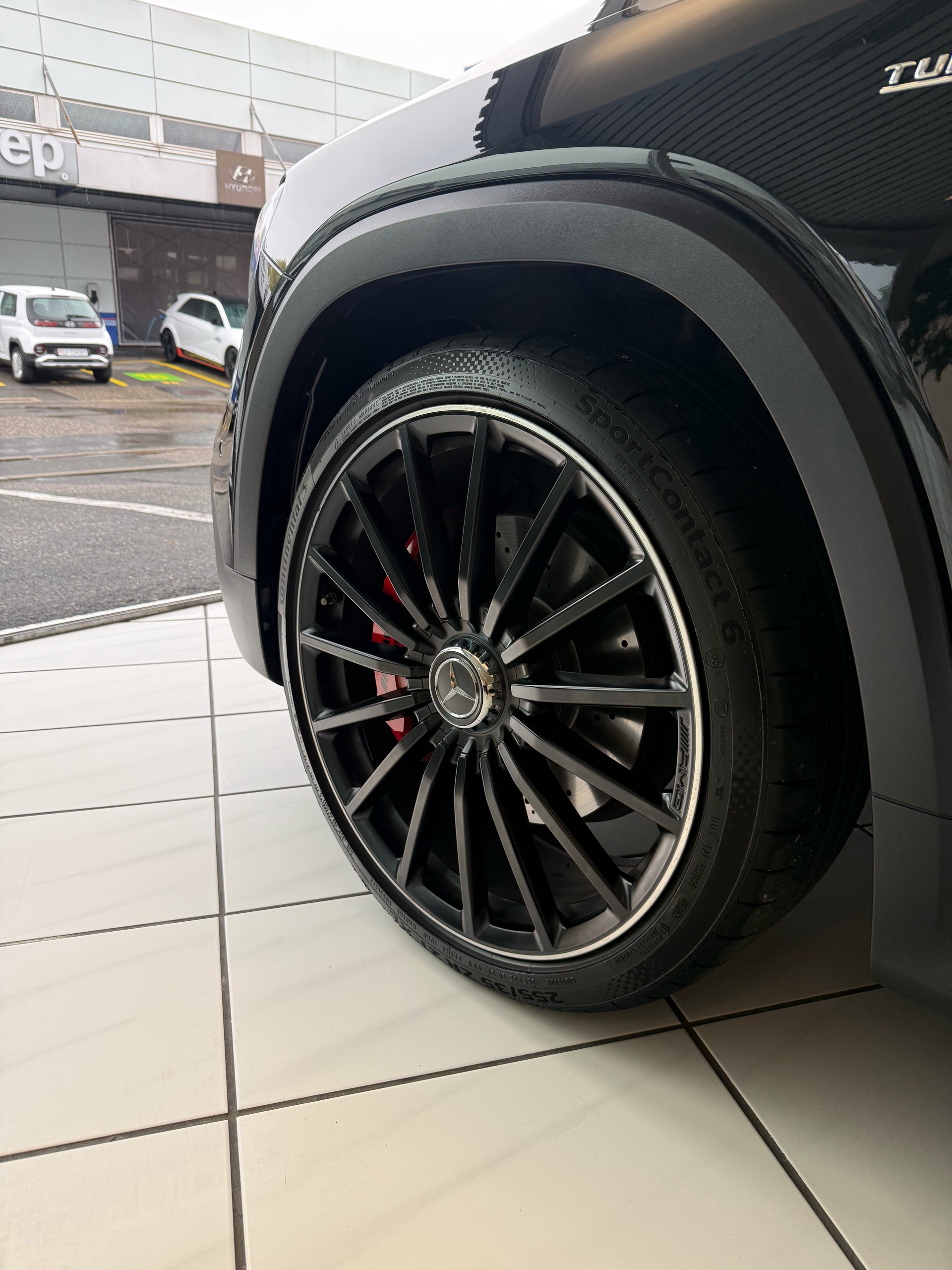 MERCEDES-BENZ GLB 35 AMG 4Matic 8G-Tronic-image-30