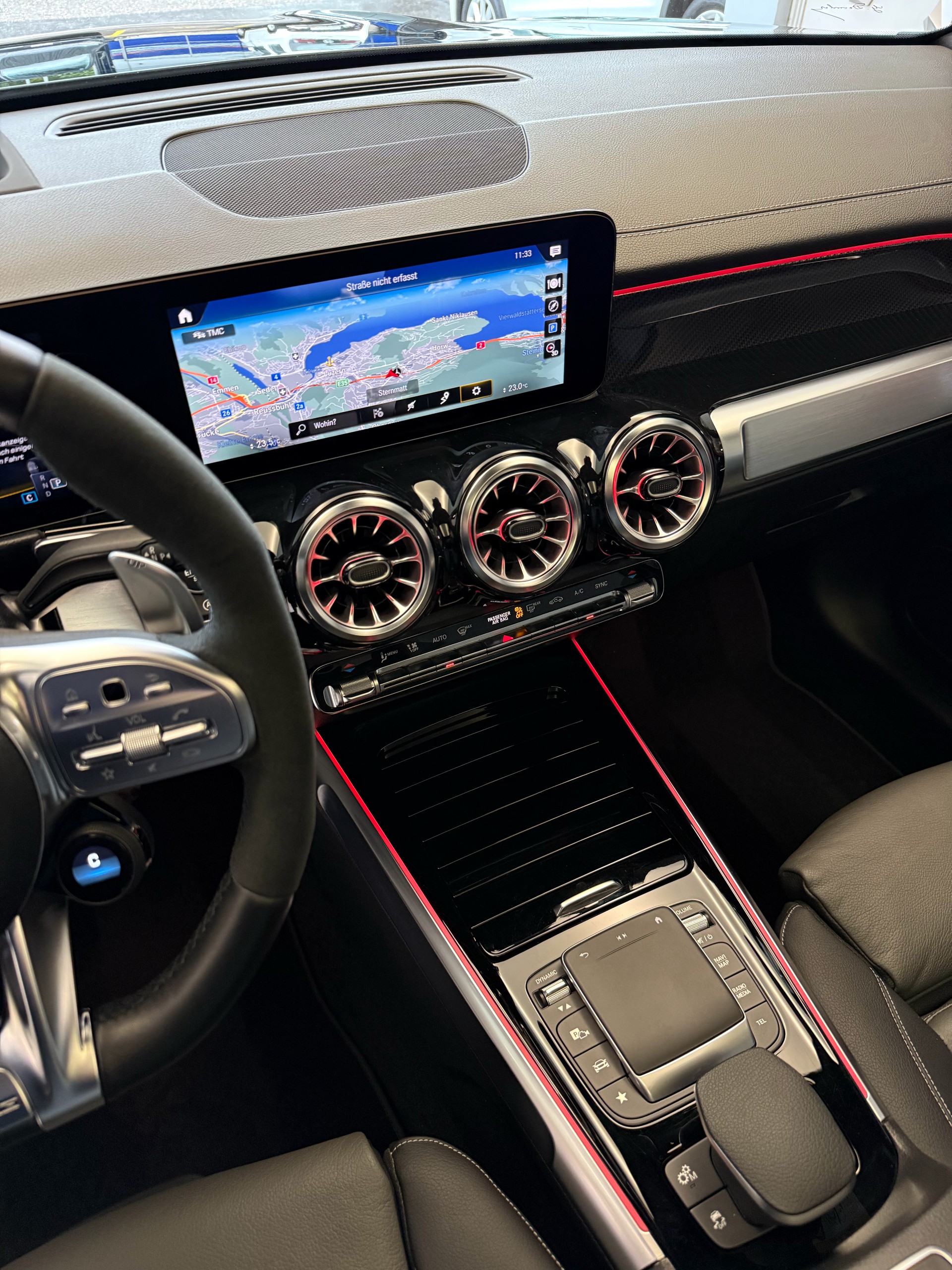MERCEDES-BENZ GLB 35 AMG 4Matic 8G-Tronic-image-20