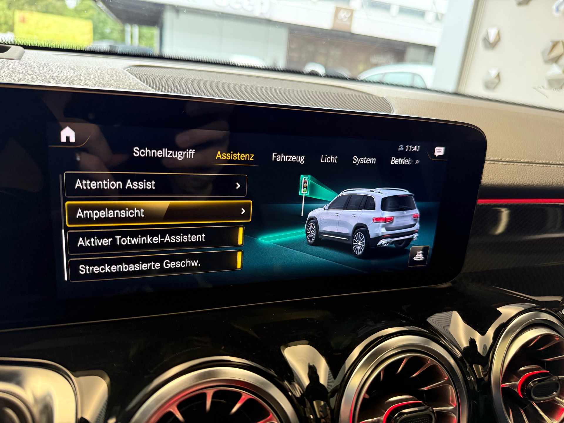 MERCEDES-BENZ GLB 35 AMG 4Matic 8G-Tronic-image-25