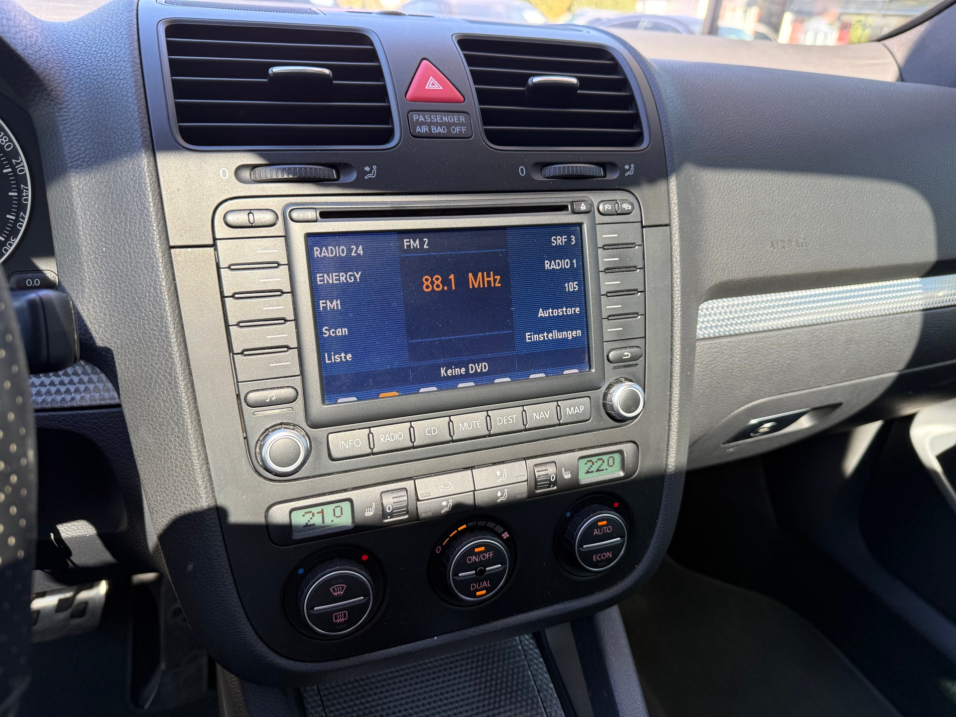 VW Golf R32 4Motion-image-15