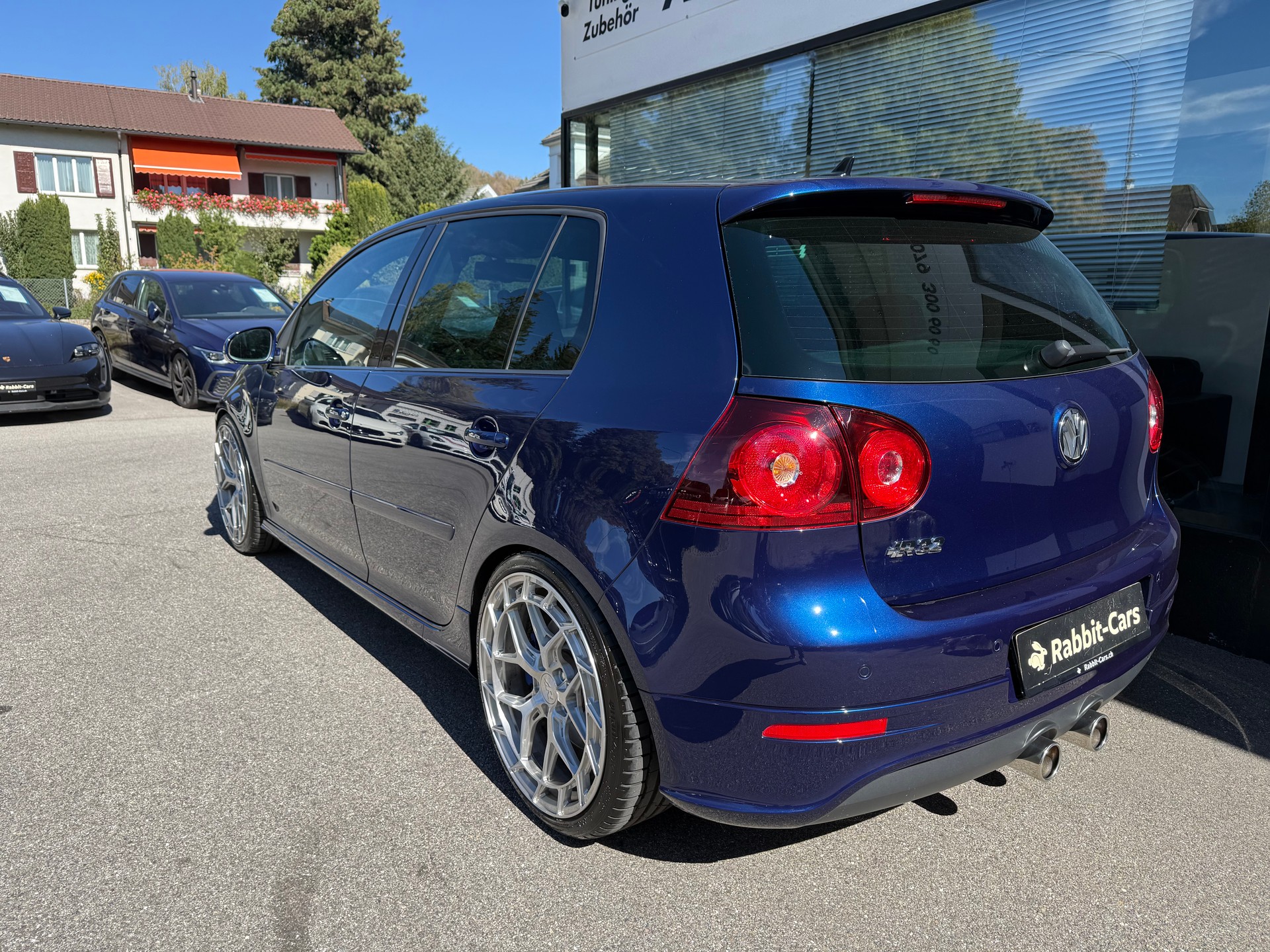 VW Golf R32 4Motion-image-3