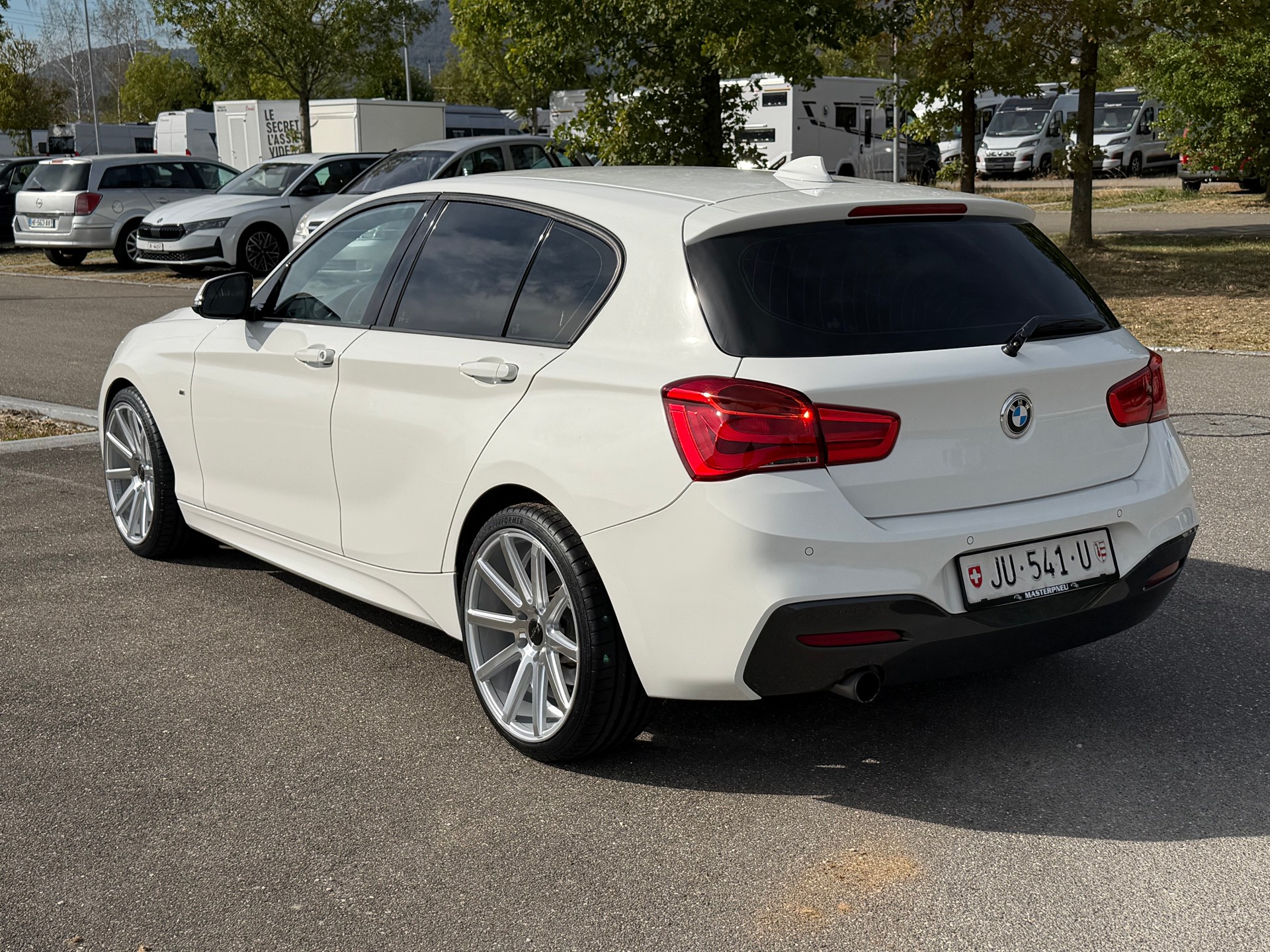 BMW 118i M Sport-image-3
