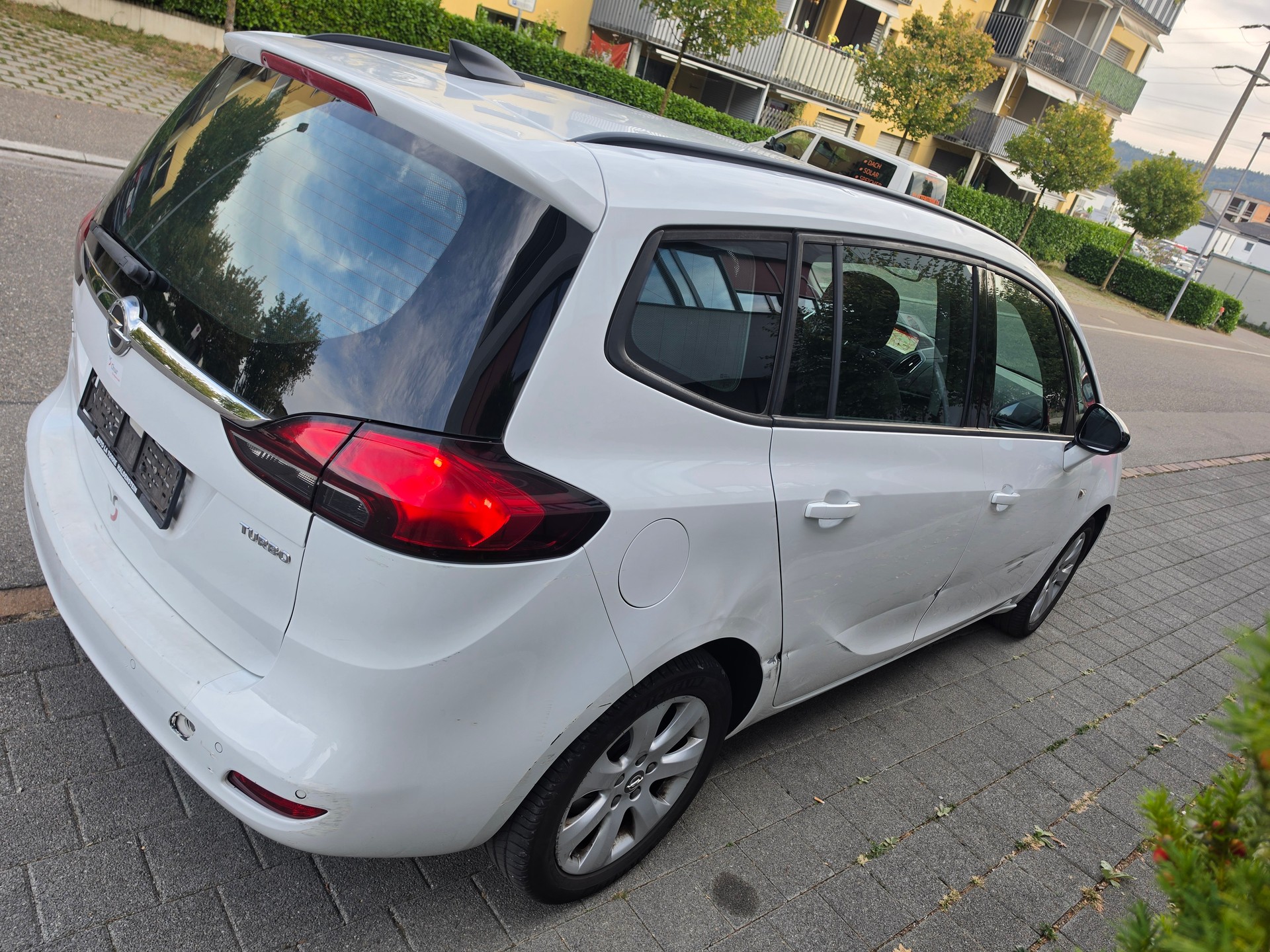 OPEL Zafira Tourer 1.4i 16V Turbo Drive Automatic-image-5