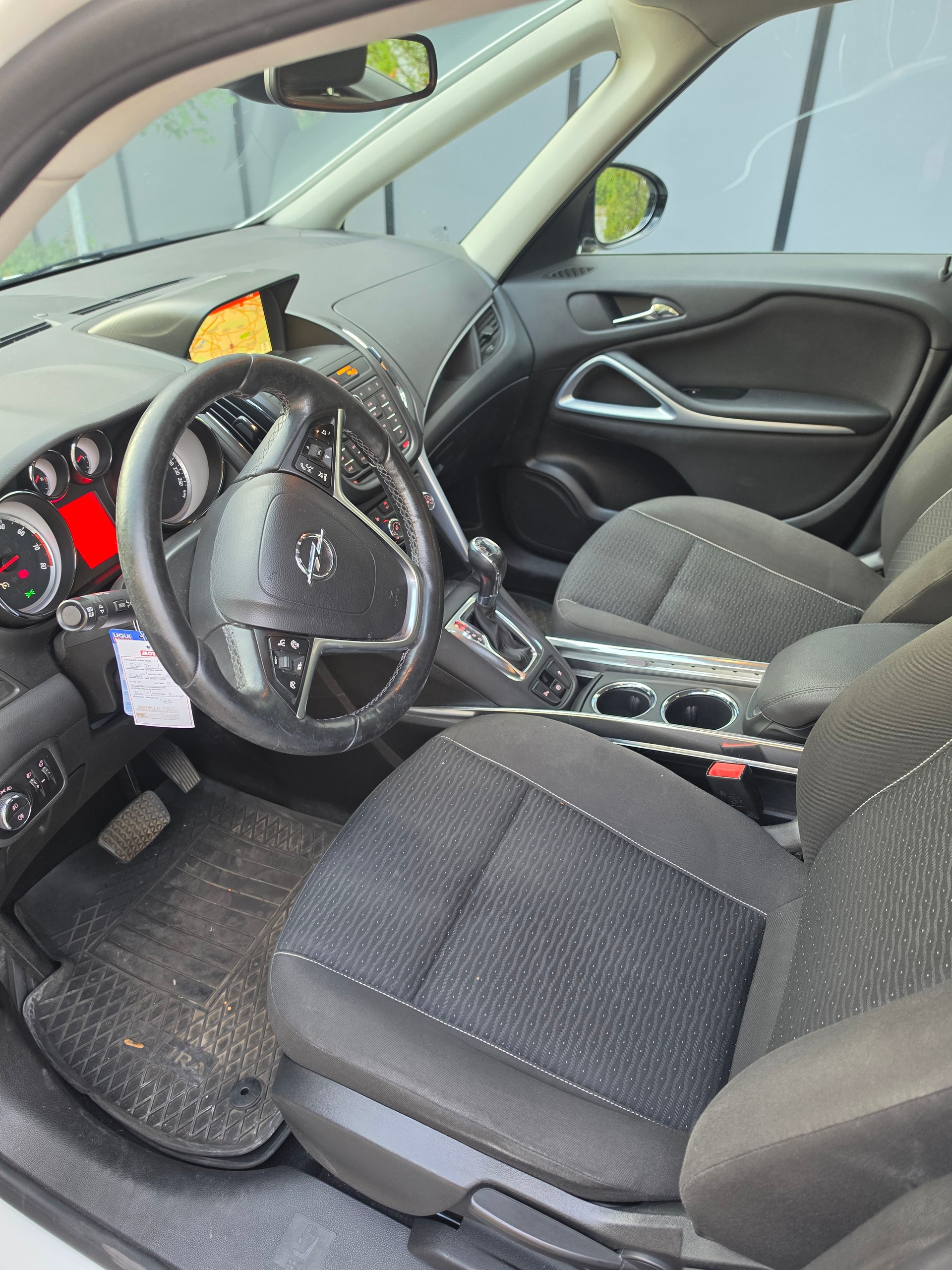 OPEL Zafira Tourer 1.4i 16V Turbo Drive Automatic-image-7