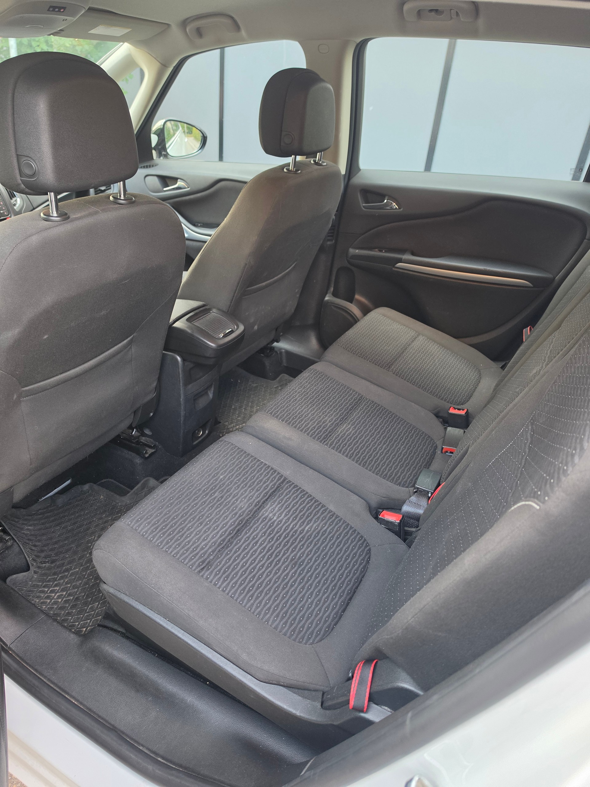OPEL Zafira Tourer 1.4i 16V Turbo Drive Automatic-image-9