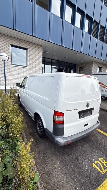 VW T5 2.0 TDI-image-2