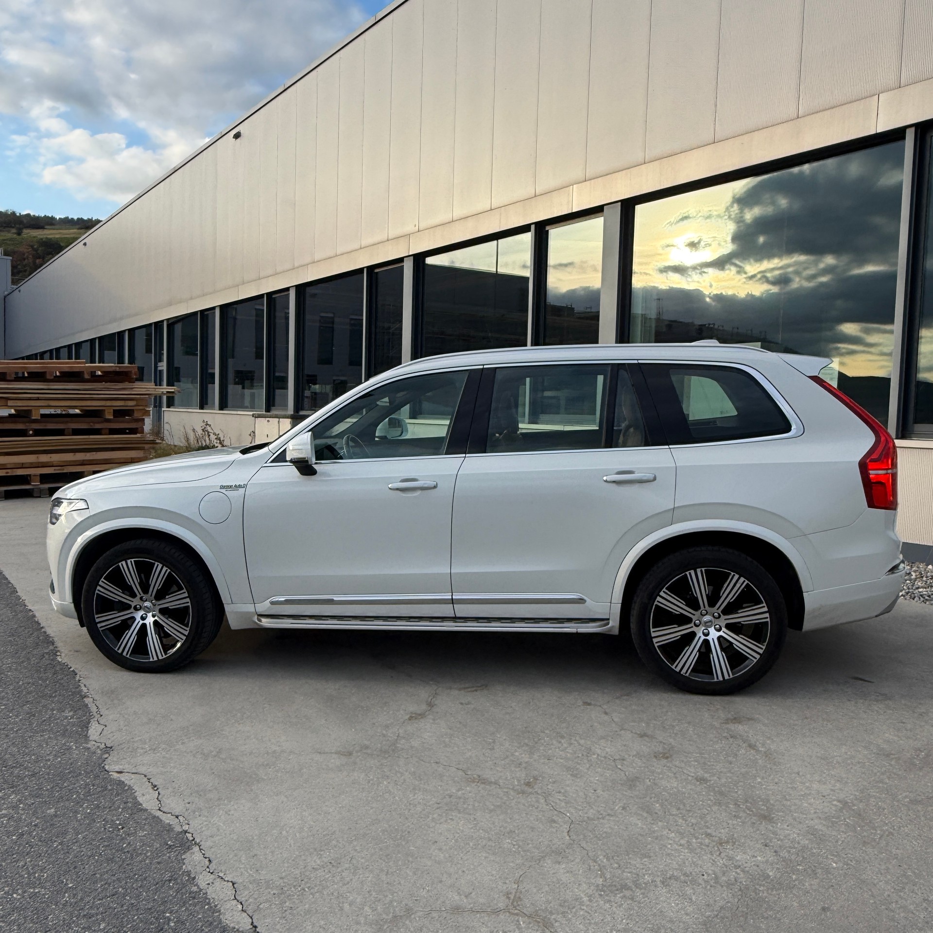 VOLVO XC90 T8 eAWD Inscription Geartronic-image-4