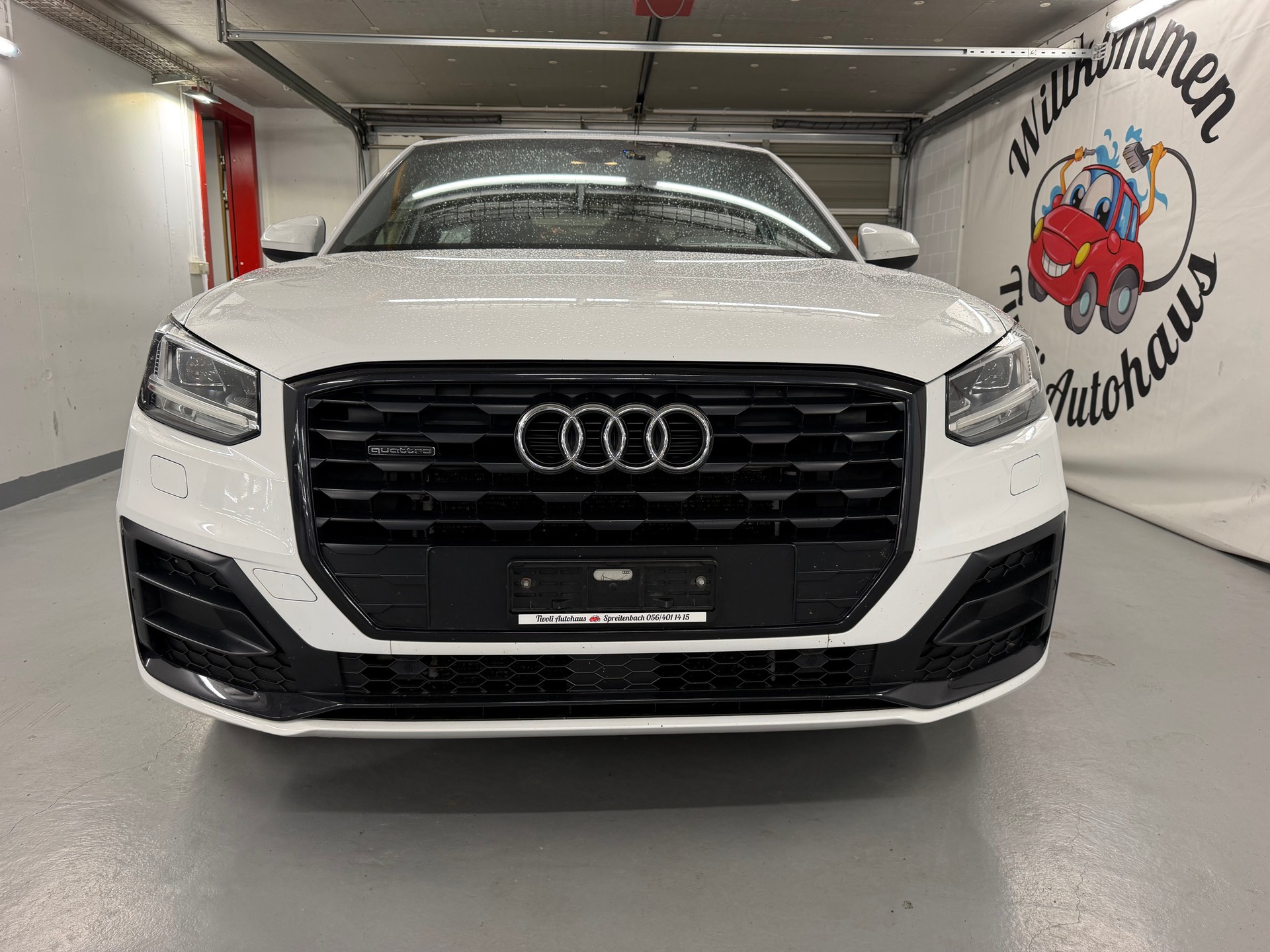 AUDI Q2 2.0 TFSI sport quattro S-tronic-image-2