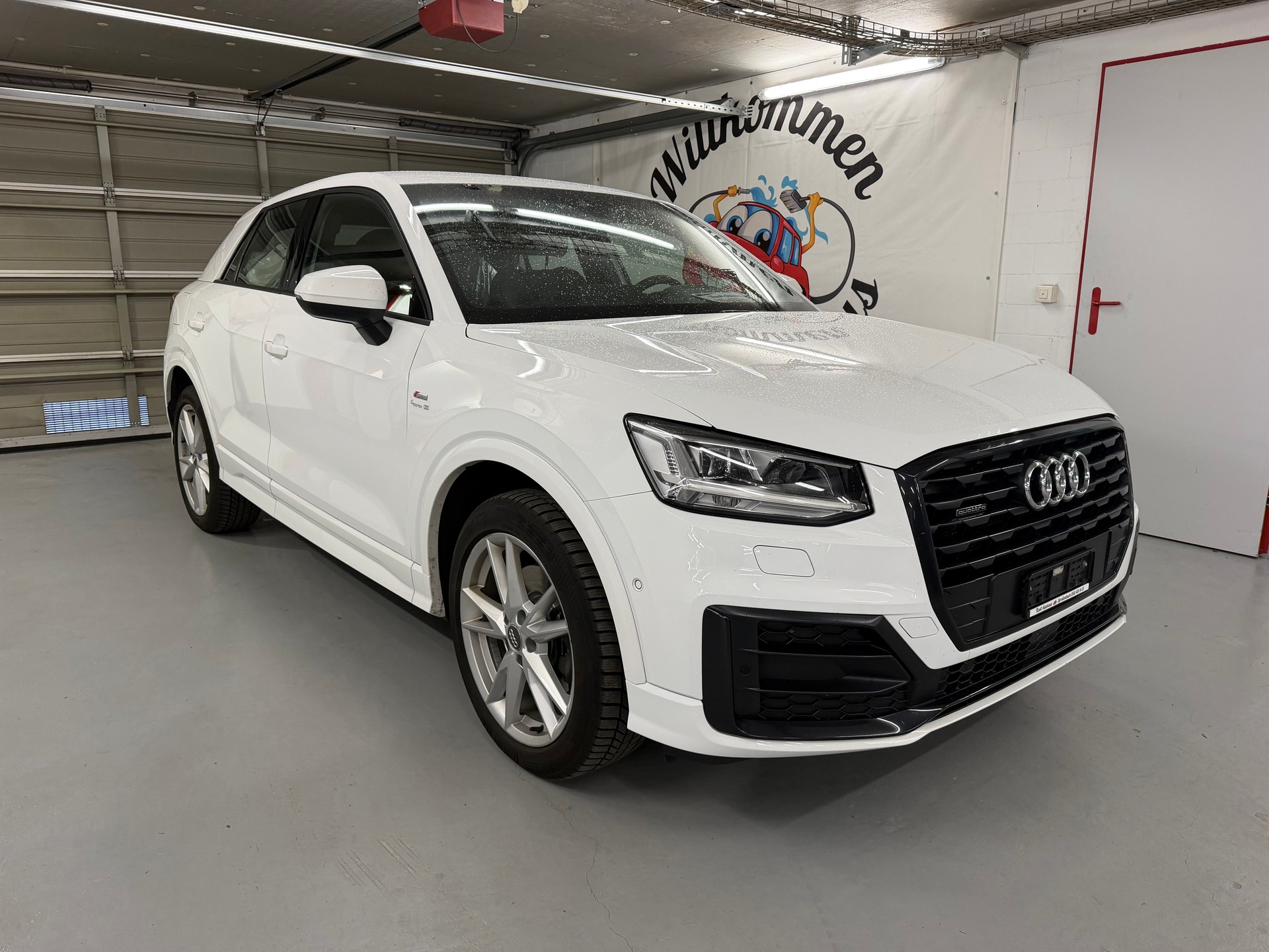 AUDI Q2 2.0 TFSI sport quattro S-tronic-image-1
