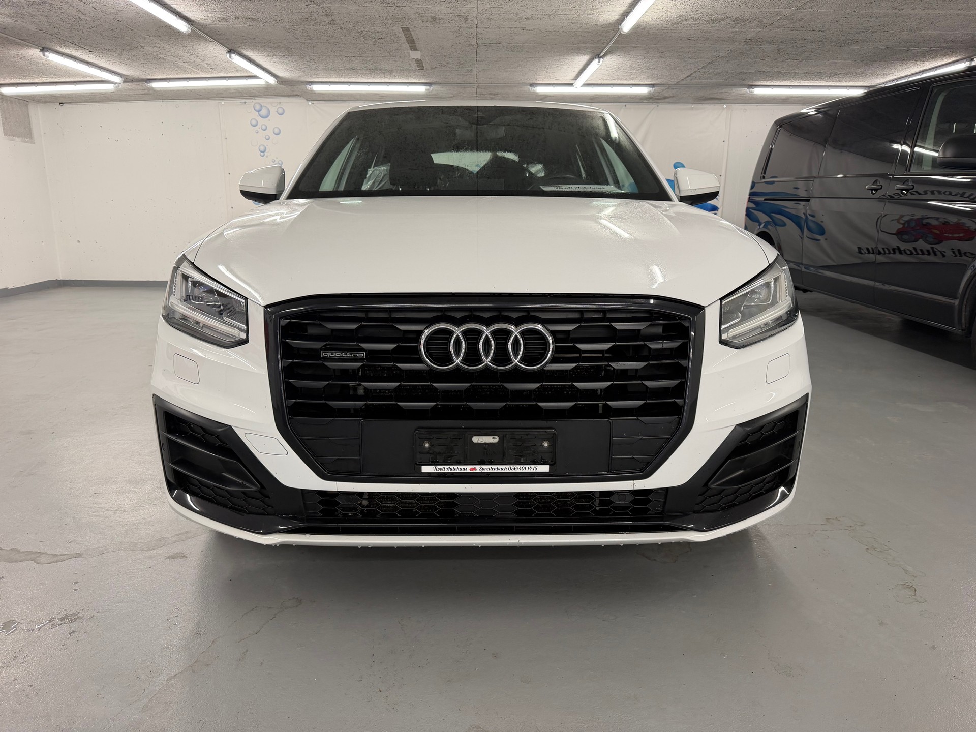 AUDI Q2 2.0 TFSI sport quattro S-tronic-showroom-element-2