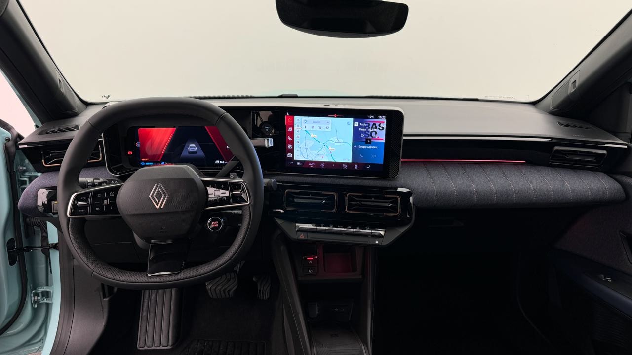 RENAULT R4 E-Tech Comfort Range 52 kWh Techno-image-5
