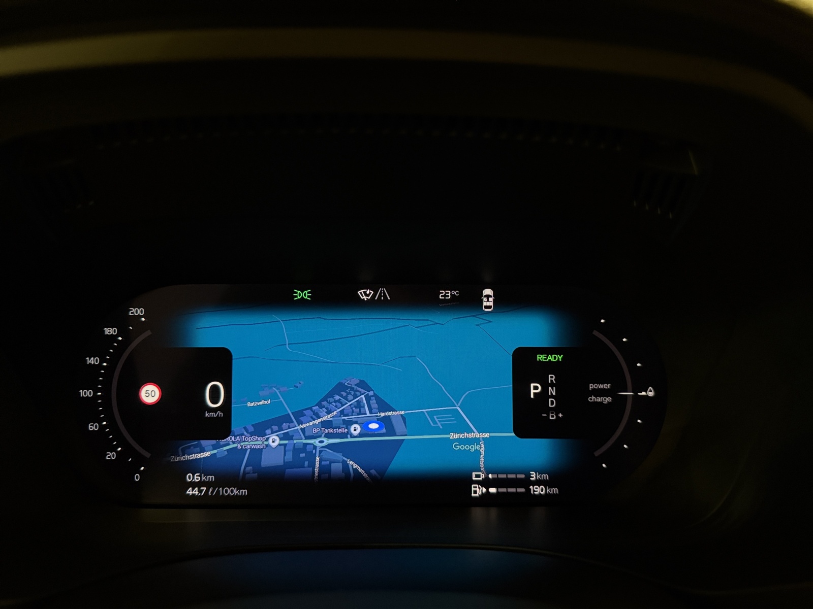 VOLVO XC60 2.0 T8 TE Ultimate Dark eAWD-image-9
