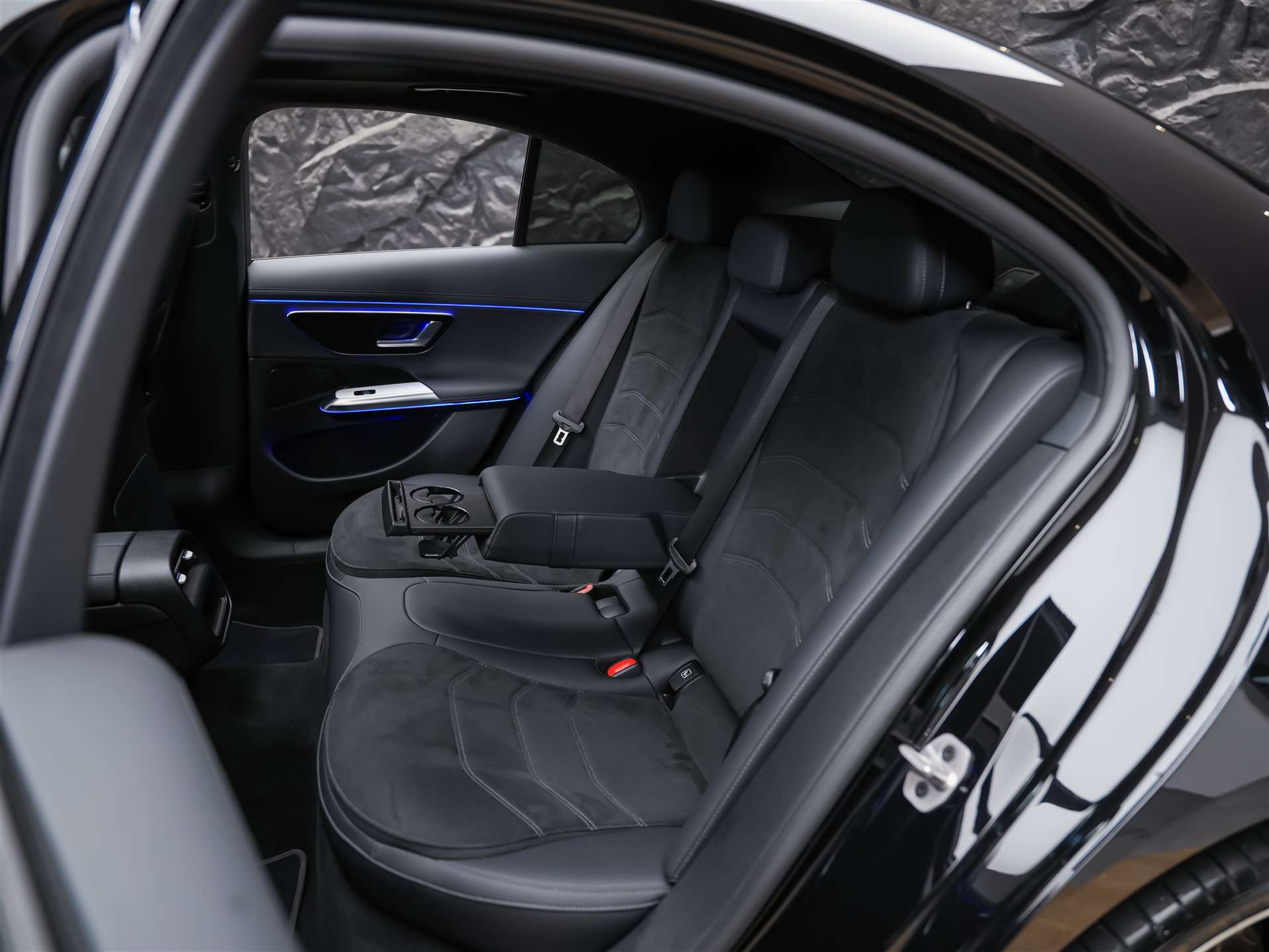 MERCEDES-BENZ E 220 d AMG Line 9G-Tronic *Werksgarantie*21" Felgen*Panorama*Lenkradheizung*-image-15
