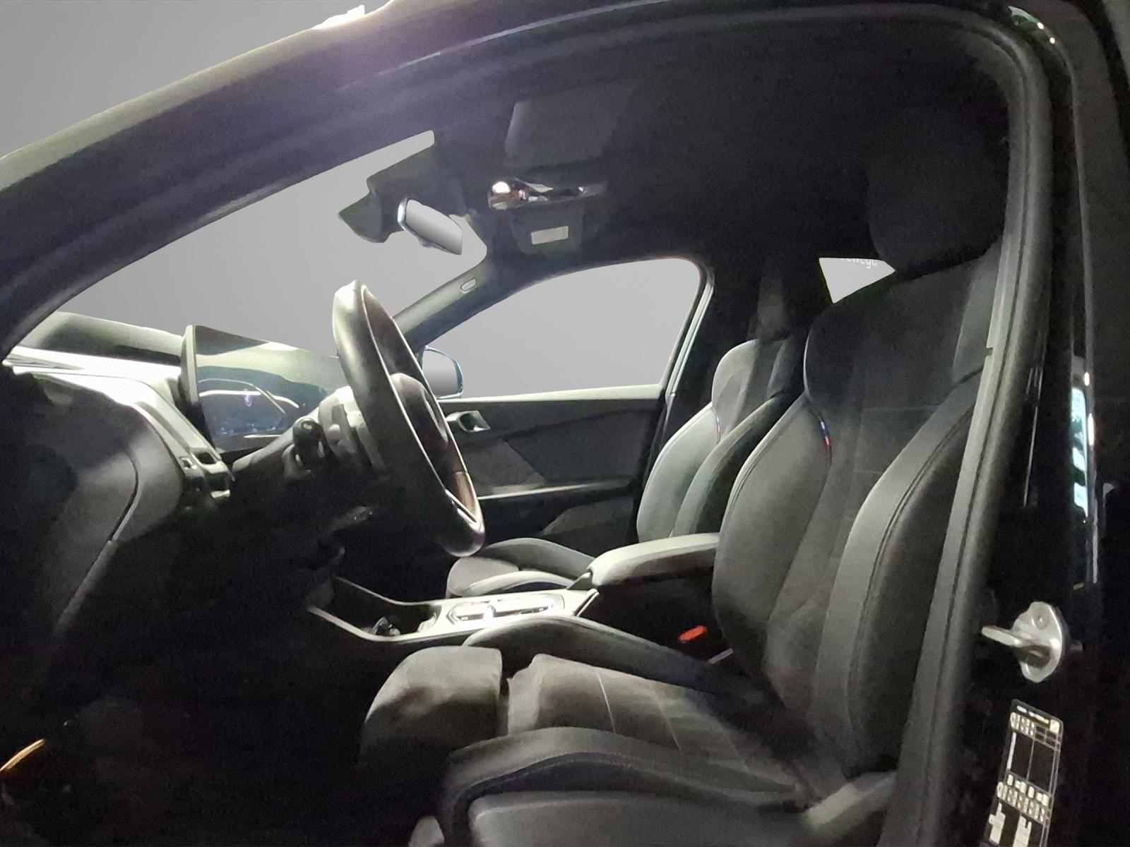 BMW 1er Reihe F70 123 xDrive-image-5