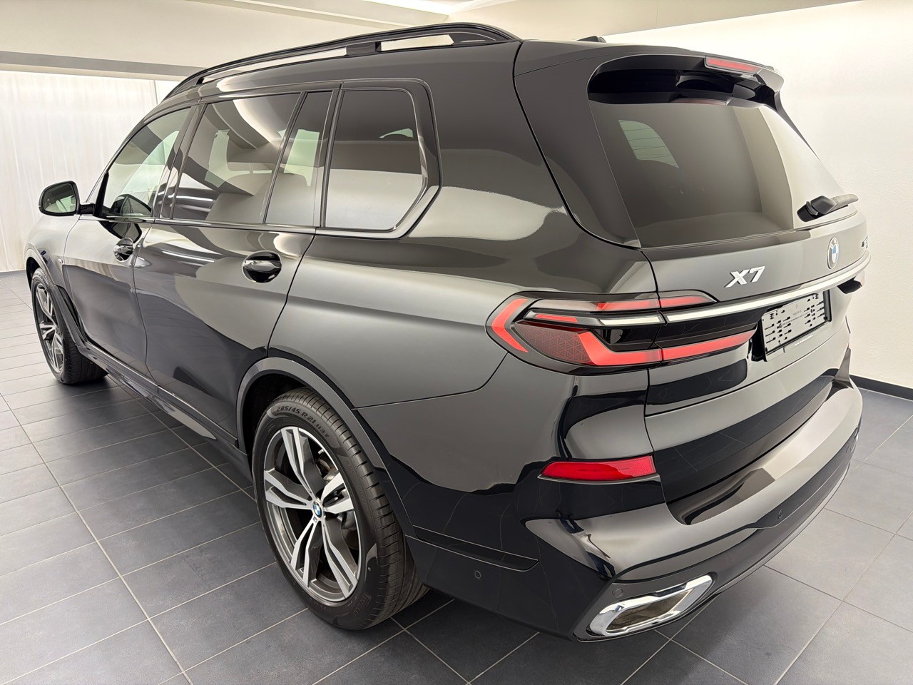 BMW X7 xDr 48V 40i M Sport-image-1