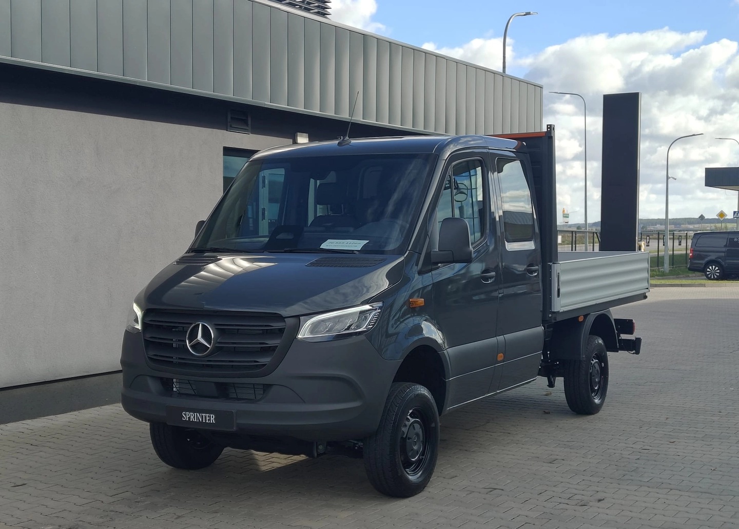 MERCEDES-BENZ Sprinter 319 CDI Standard 9G-TRONIC 4x4