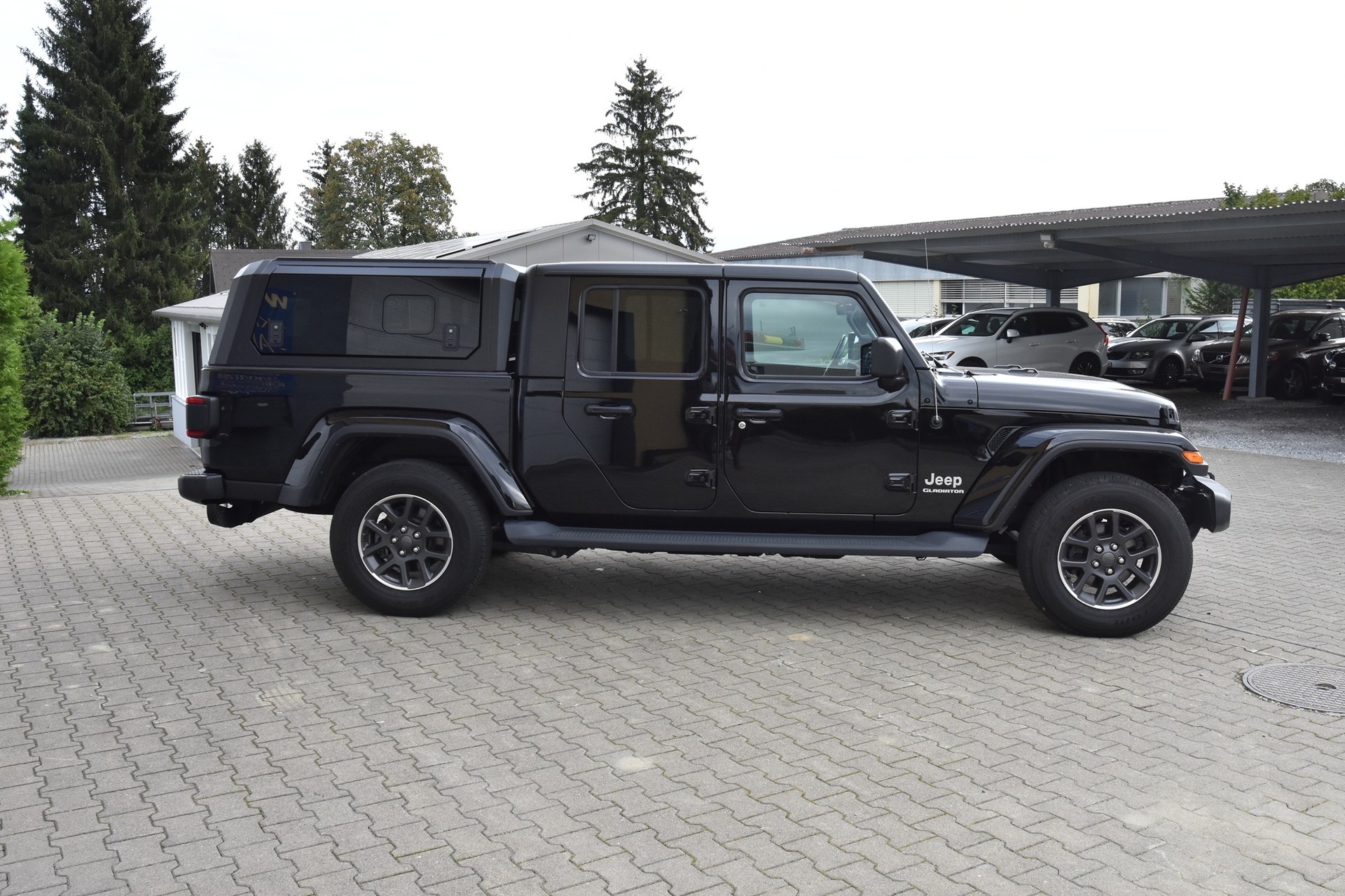 JEEP Overland-image-5
