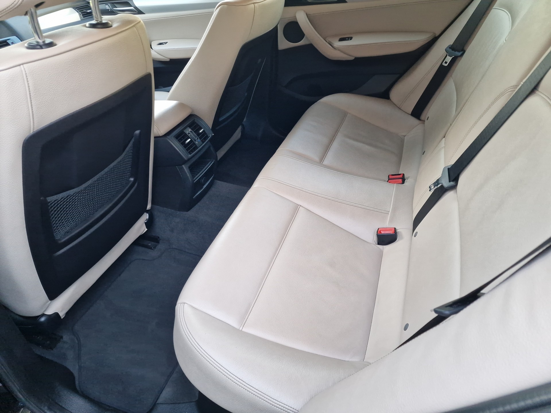 BMW X4 xDrive 28i Steptronic-image-8