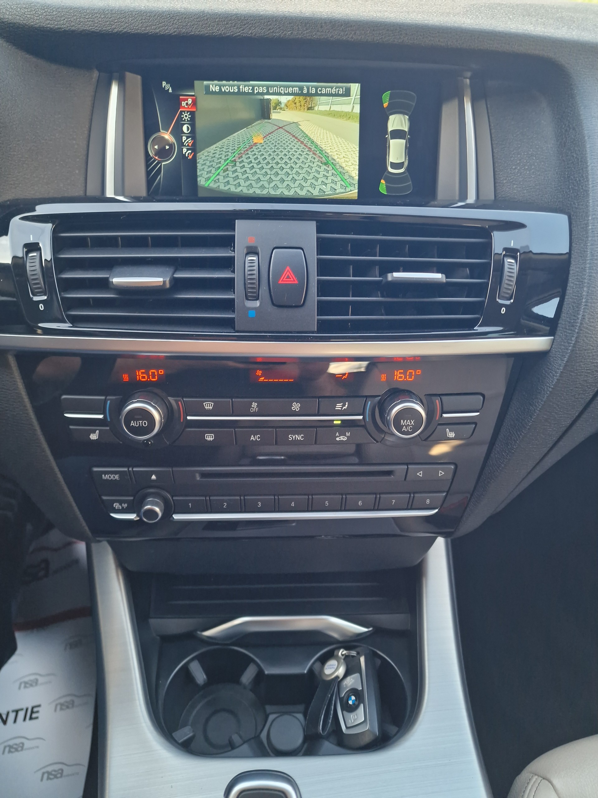 BMW X4 xDrive 28i Steptronic-image-10
