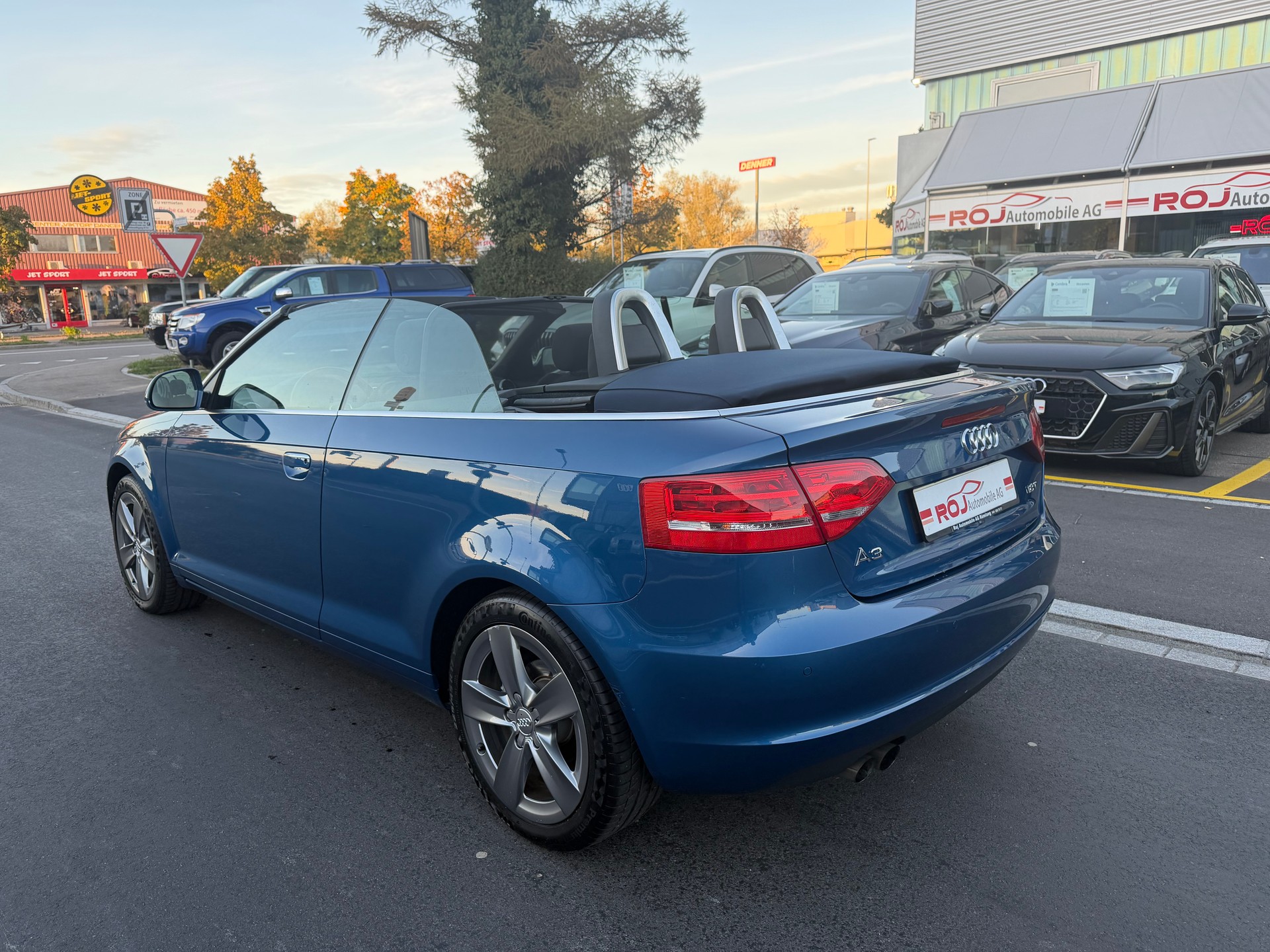 AUDI A3 Cabriolet 1.8 TFSI Ambition-image-9