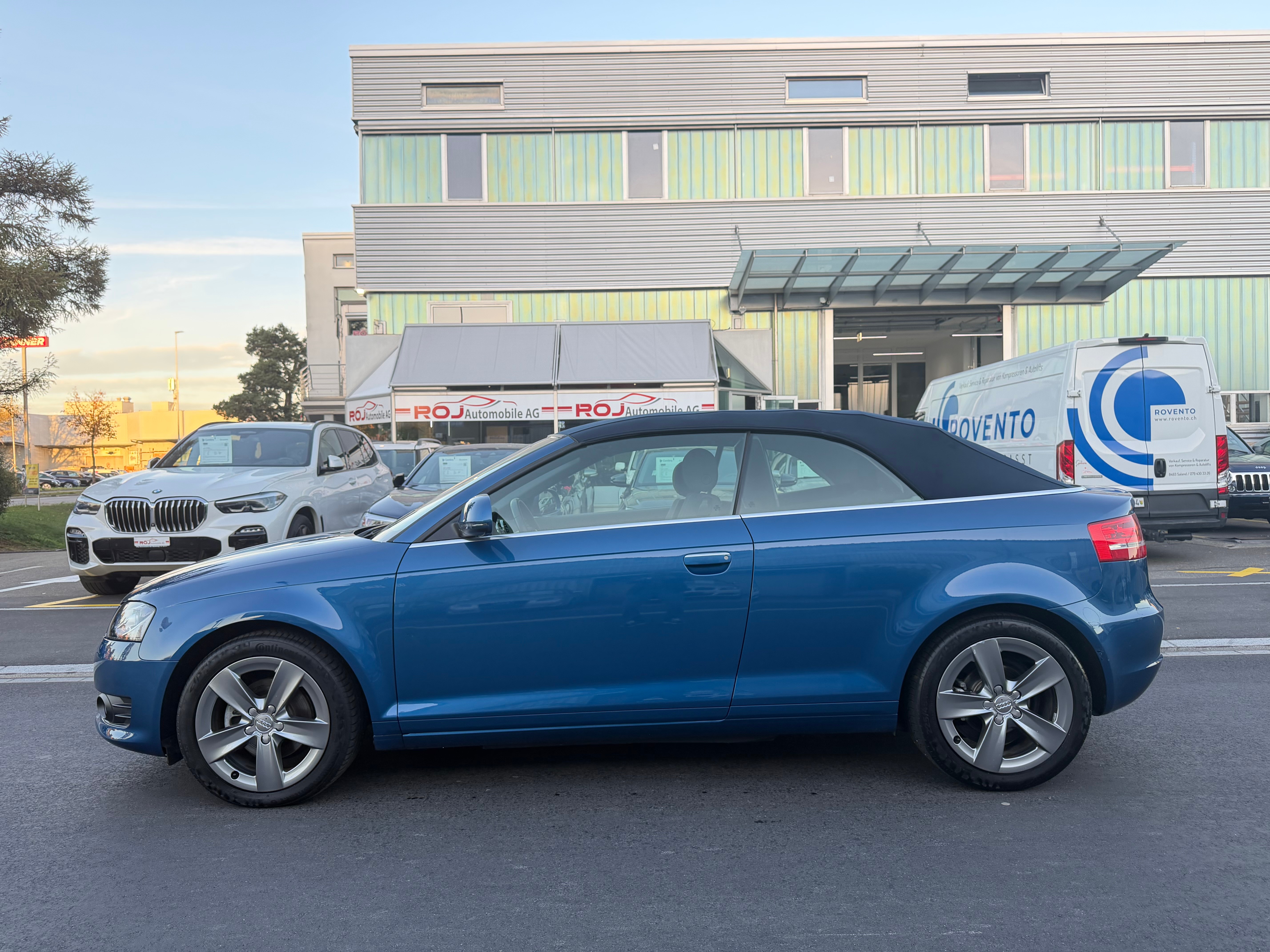 Car photo
