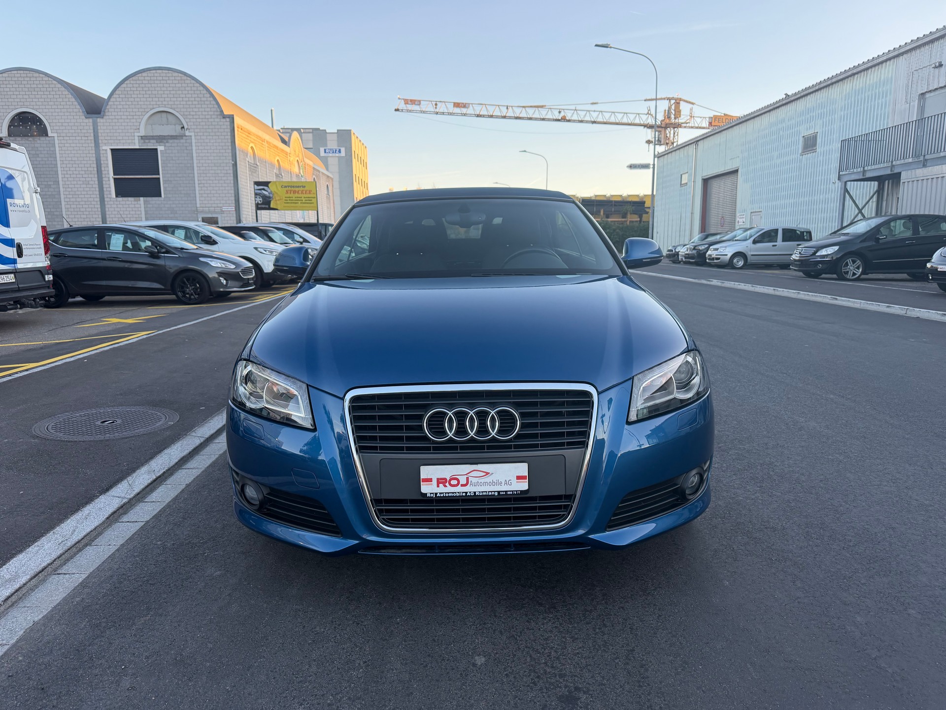 AUDI A3 Cabriolet 1.8 TFSI Ambition-image-2