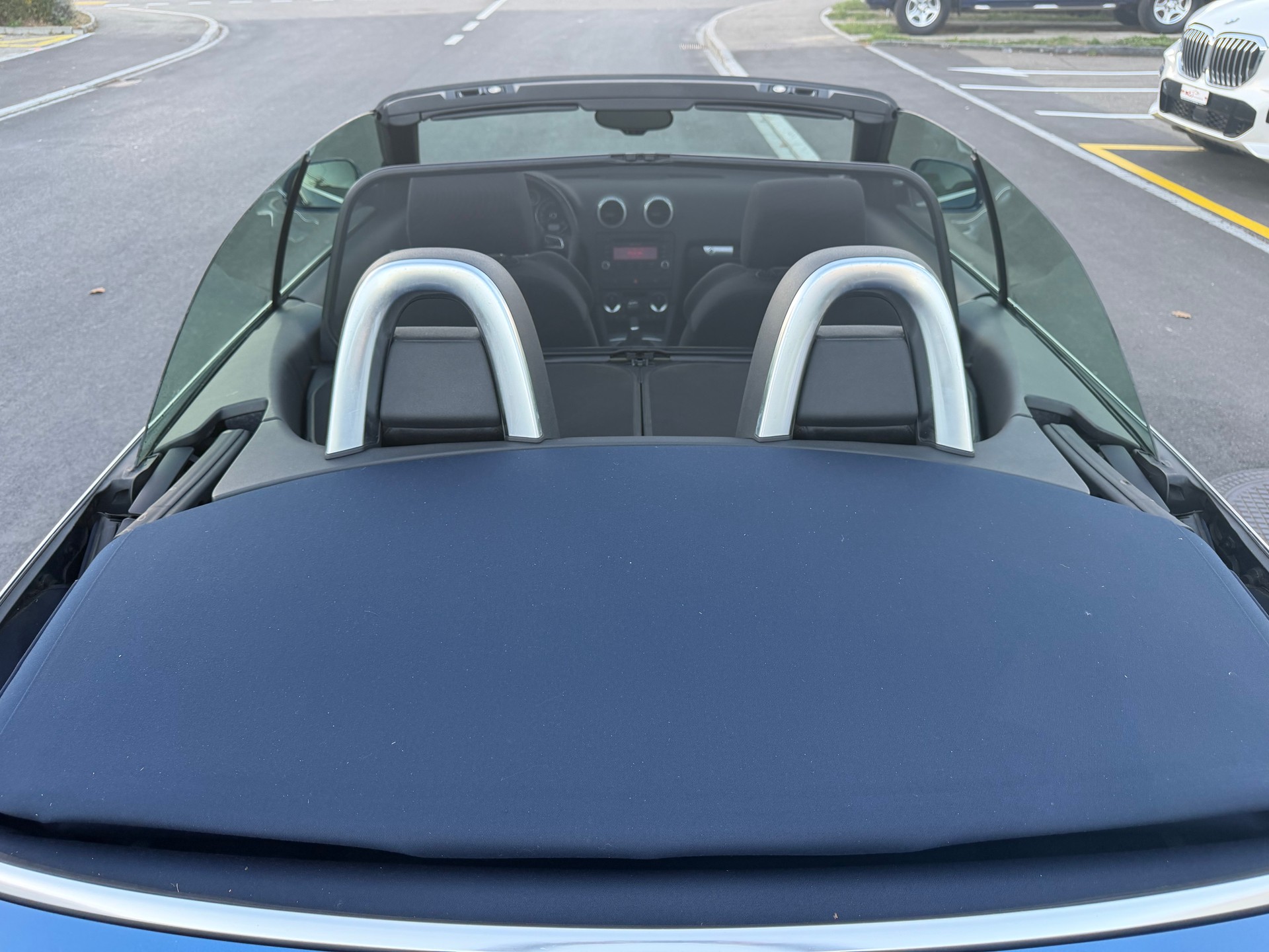 AUDI A3 Cabriolet 1.8 TFSI Ambition-image-11