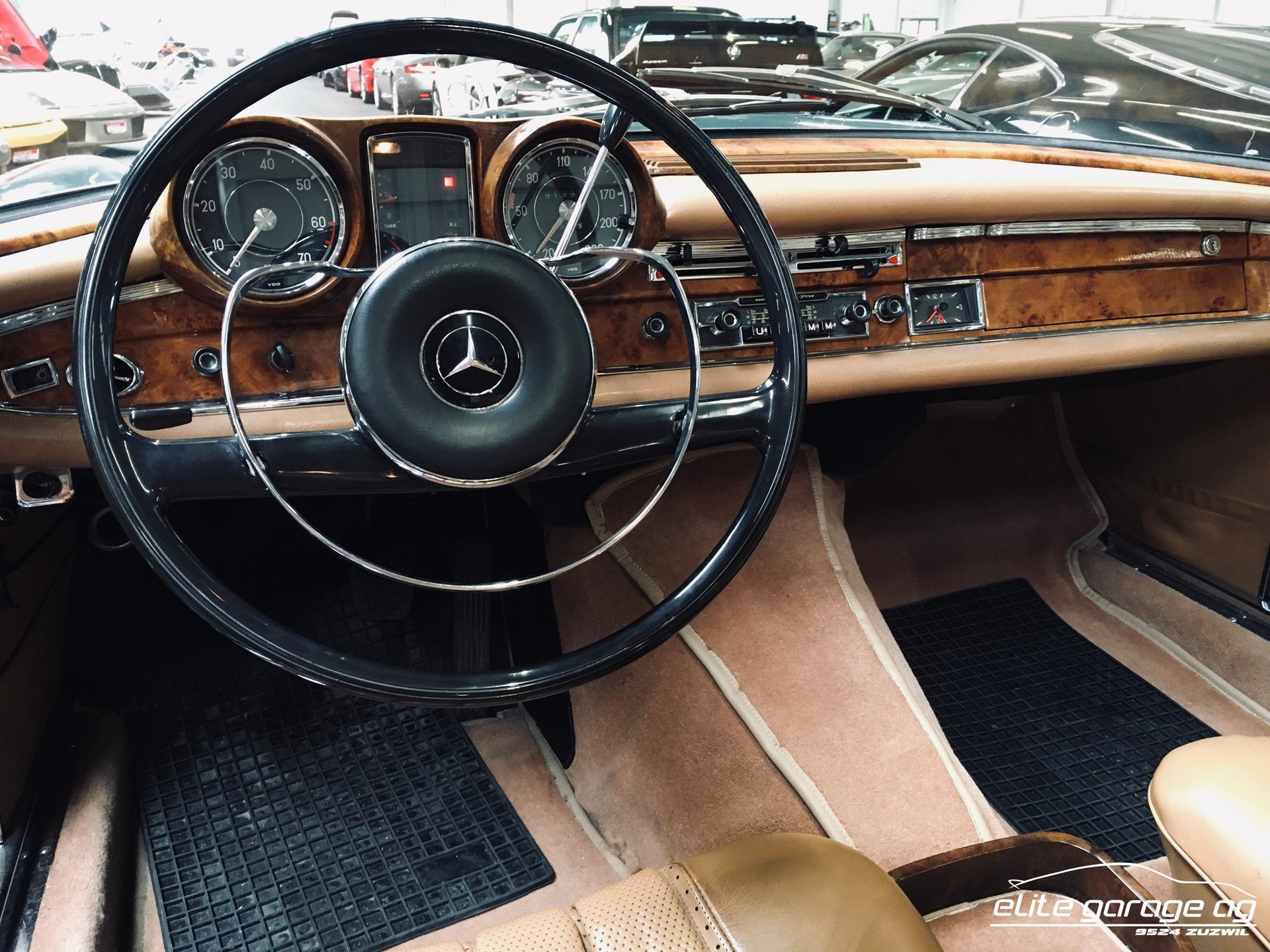 MERCEDES-BENZ 300 SE Coupé-image-11