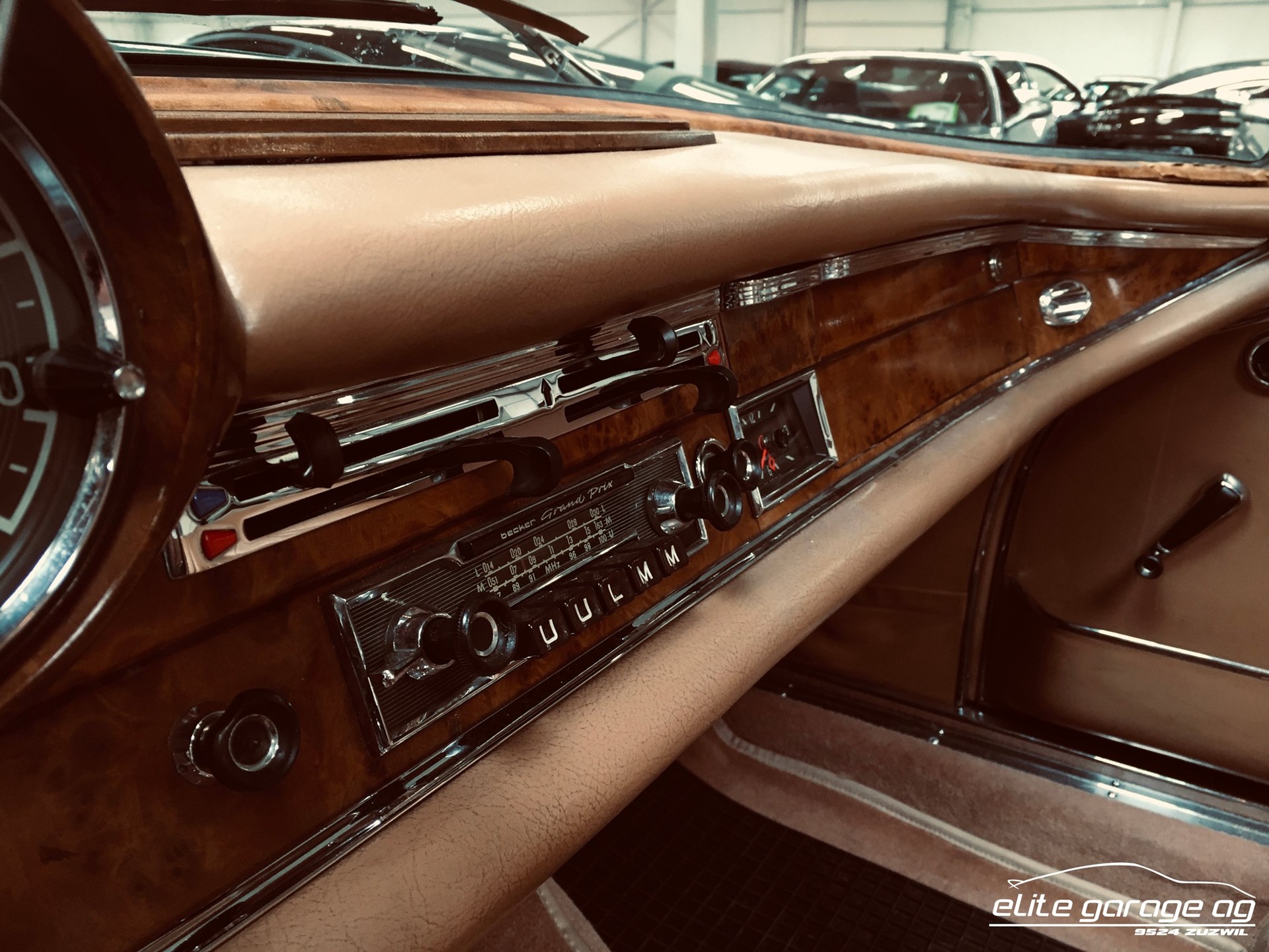 MERCEDES-BENZ 300 SE Coupé-image-13