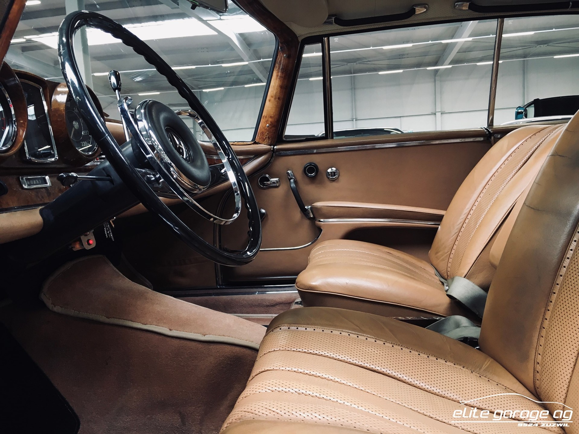 MERCEDES-BENZ 300 SE Coupé-image-9