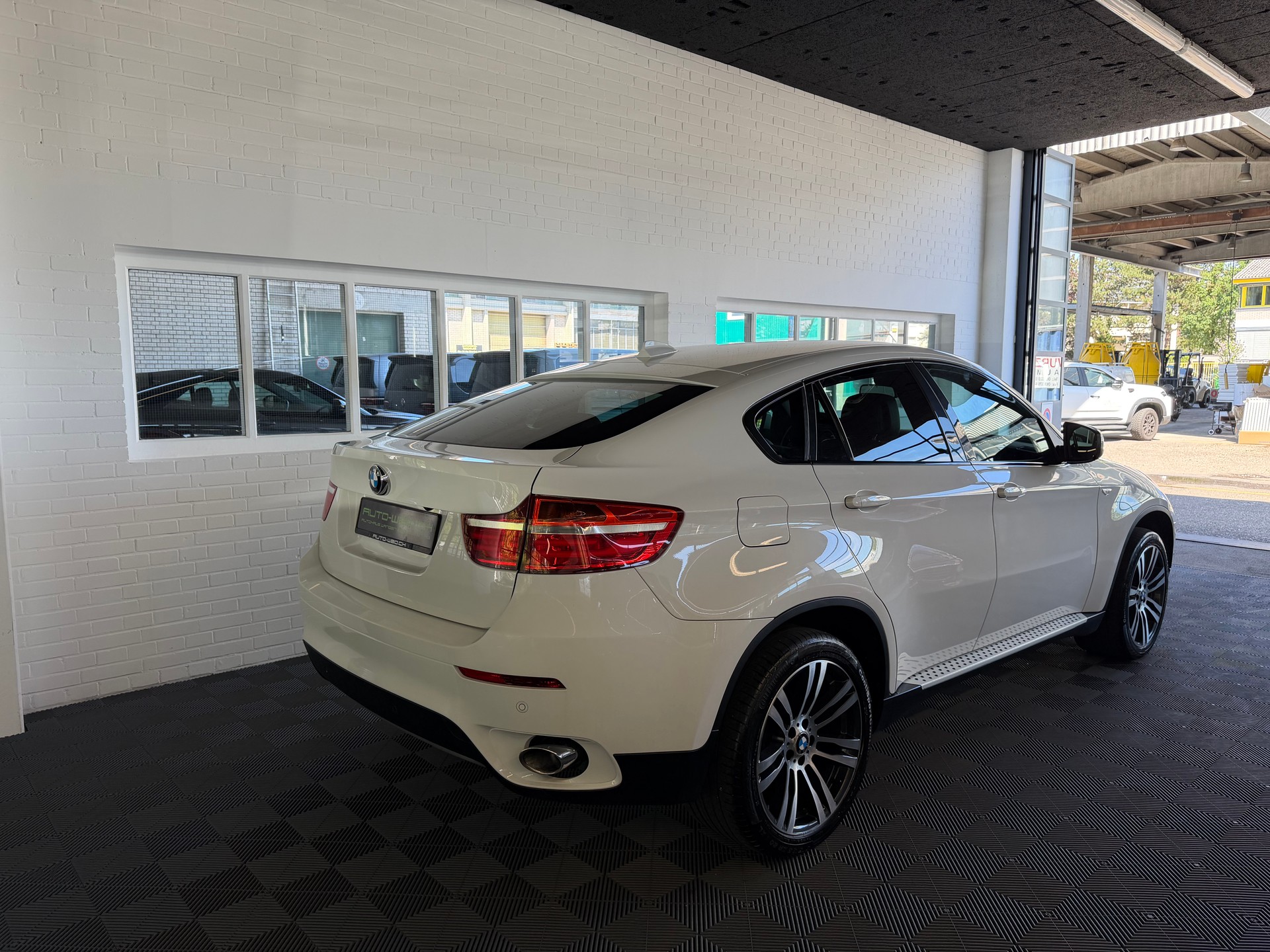BMW X6 xDrive 40d I 306 PS I M SPORT PAKET I Steptronic-image-2