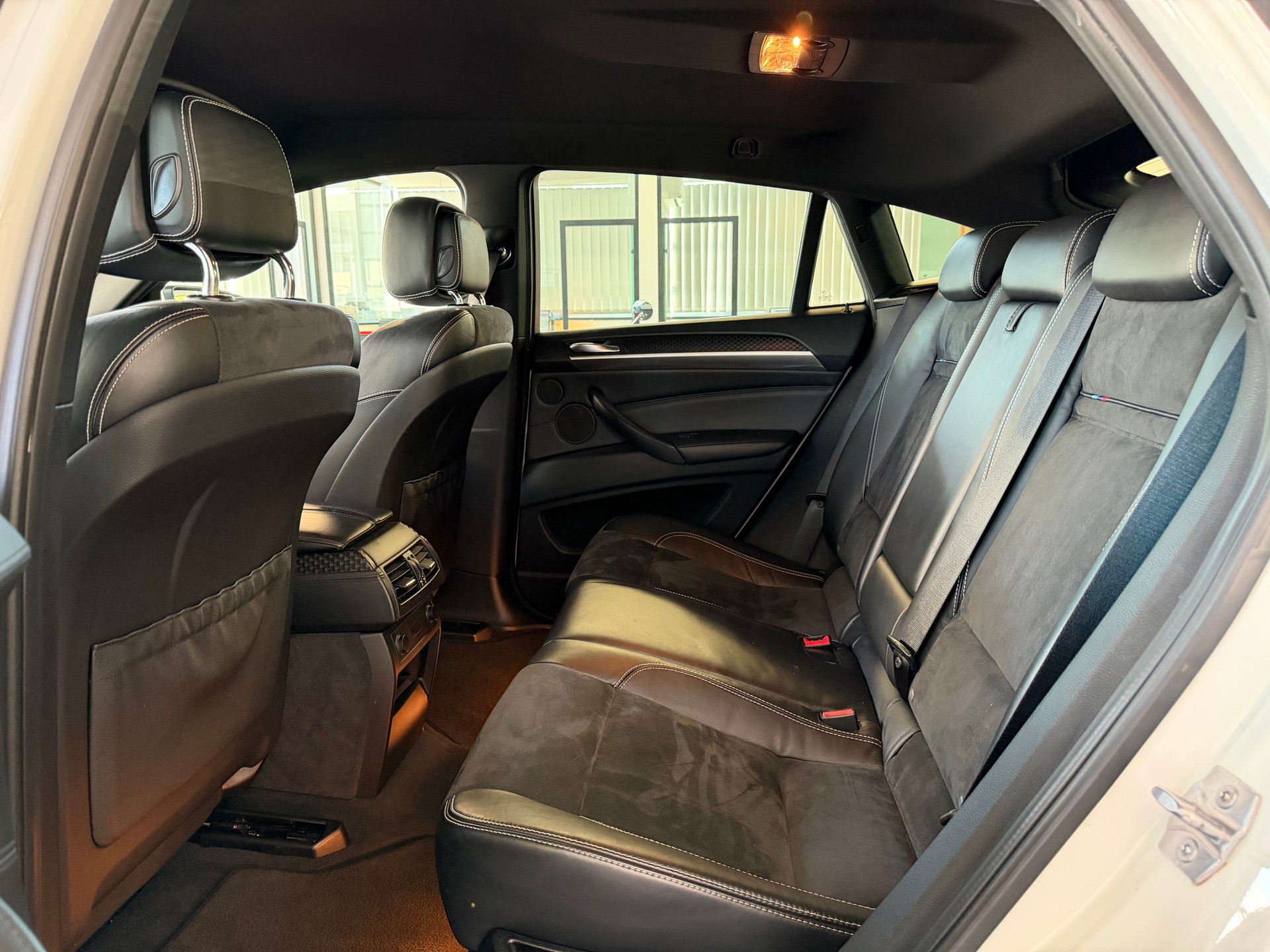 BMW X6 xDrive 40d I 306 PS I M SPORT PAKET I Steptronic-image-9