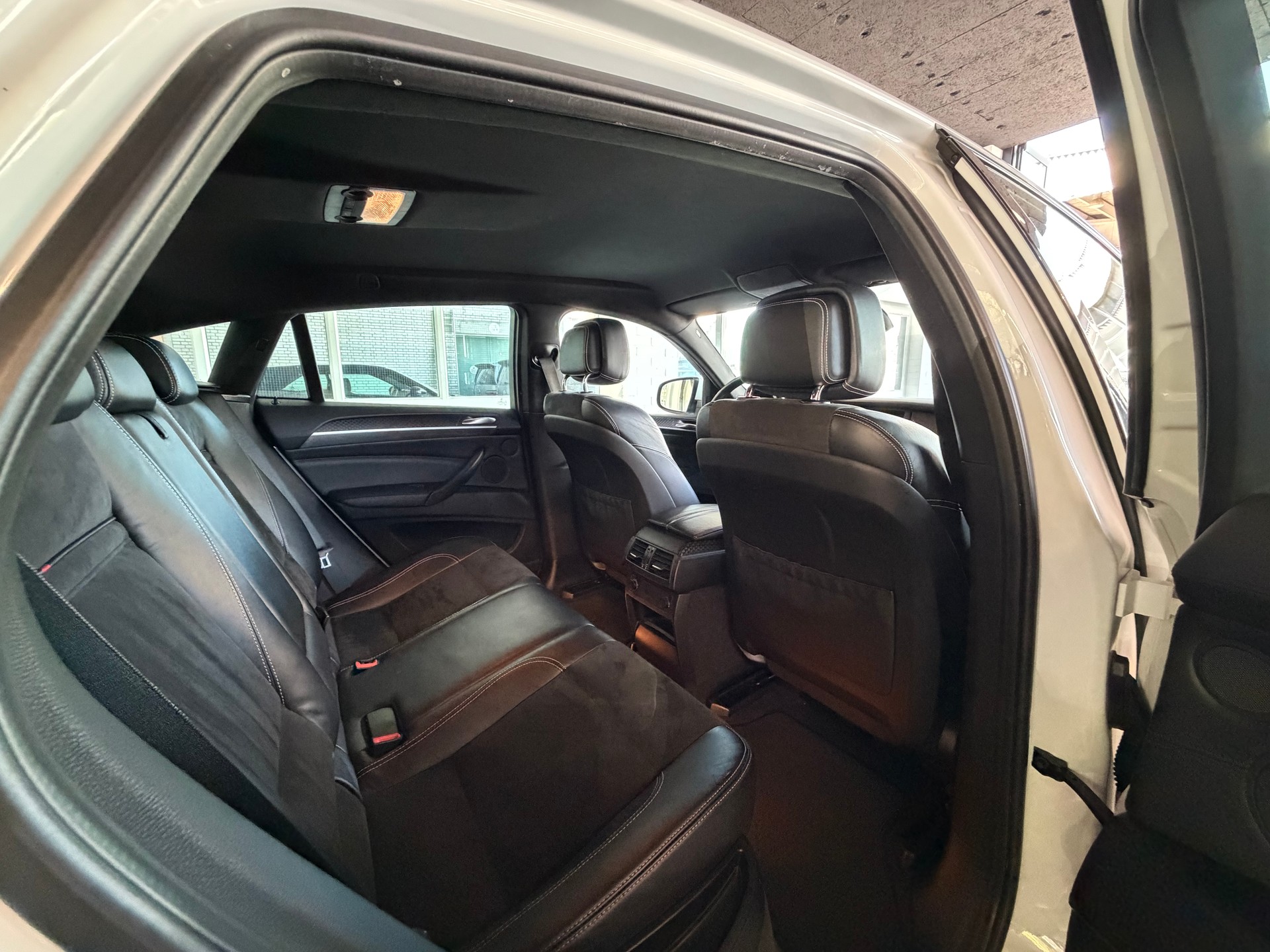 BMW X6 xDrive 40d I 306 PS I M SPORT PAKET I Steptronic-image-8