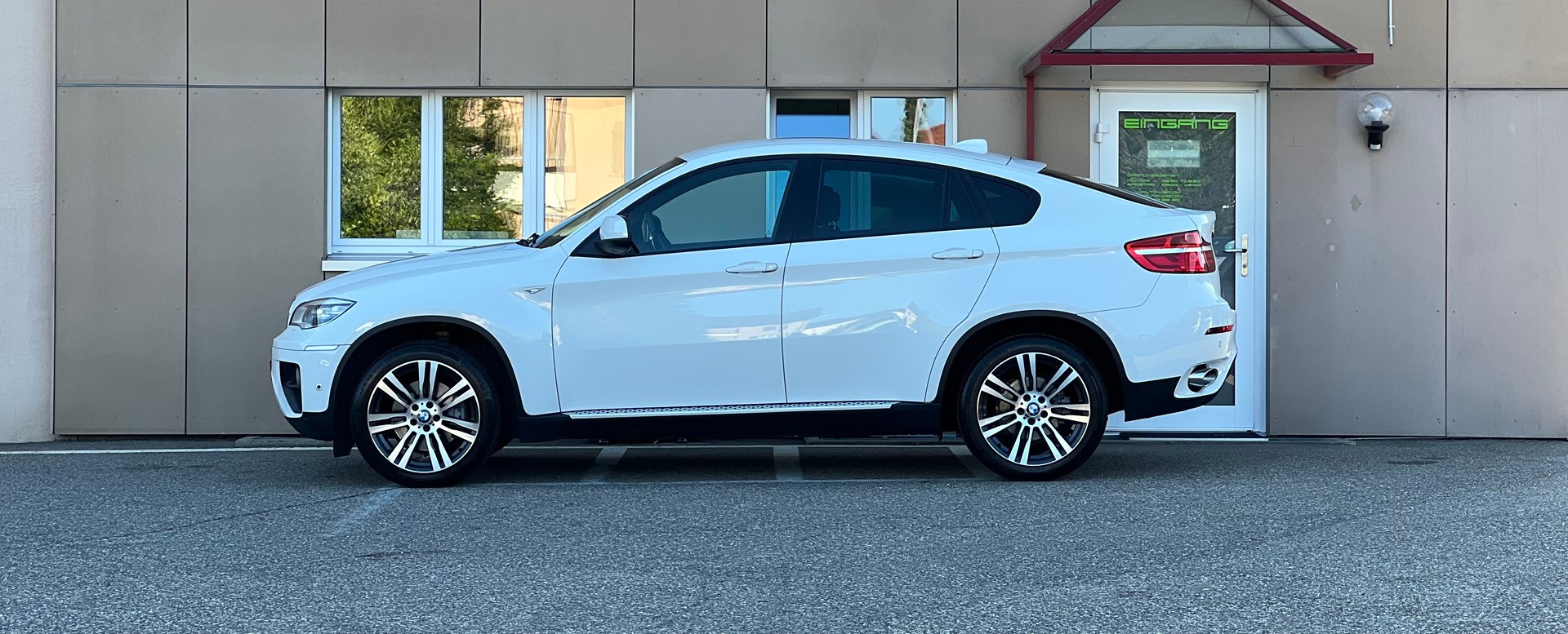 BMW X6 xDrive 40d I 306 PS I M SPORT PAKET I Steptronic-image-8