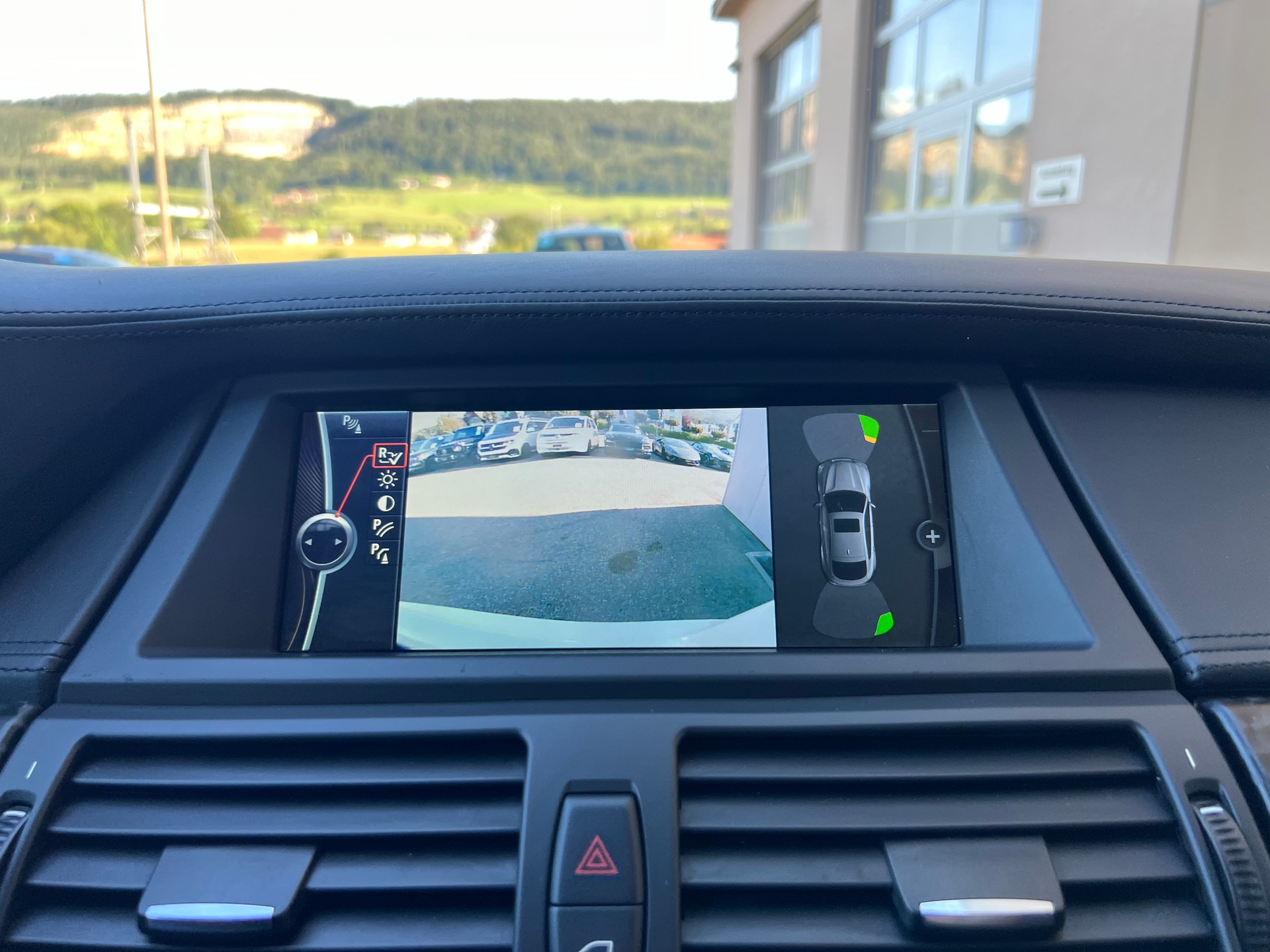 BMW X6 xDrive 40d I 306 PS I M SPORT PAKET I Steptronic-image-18