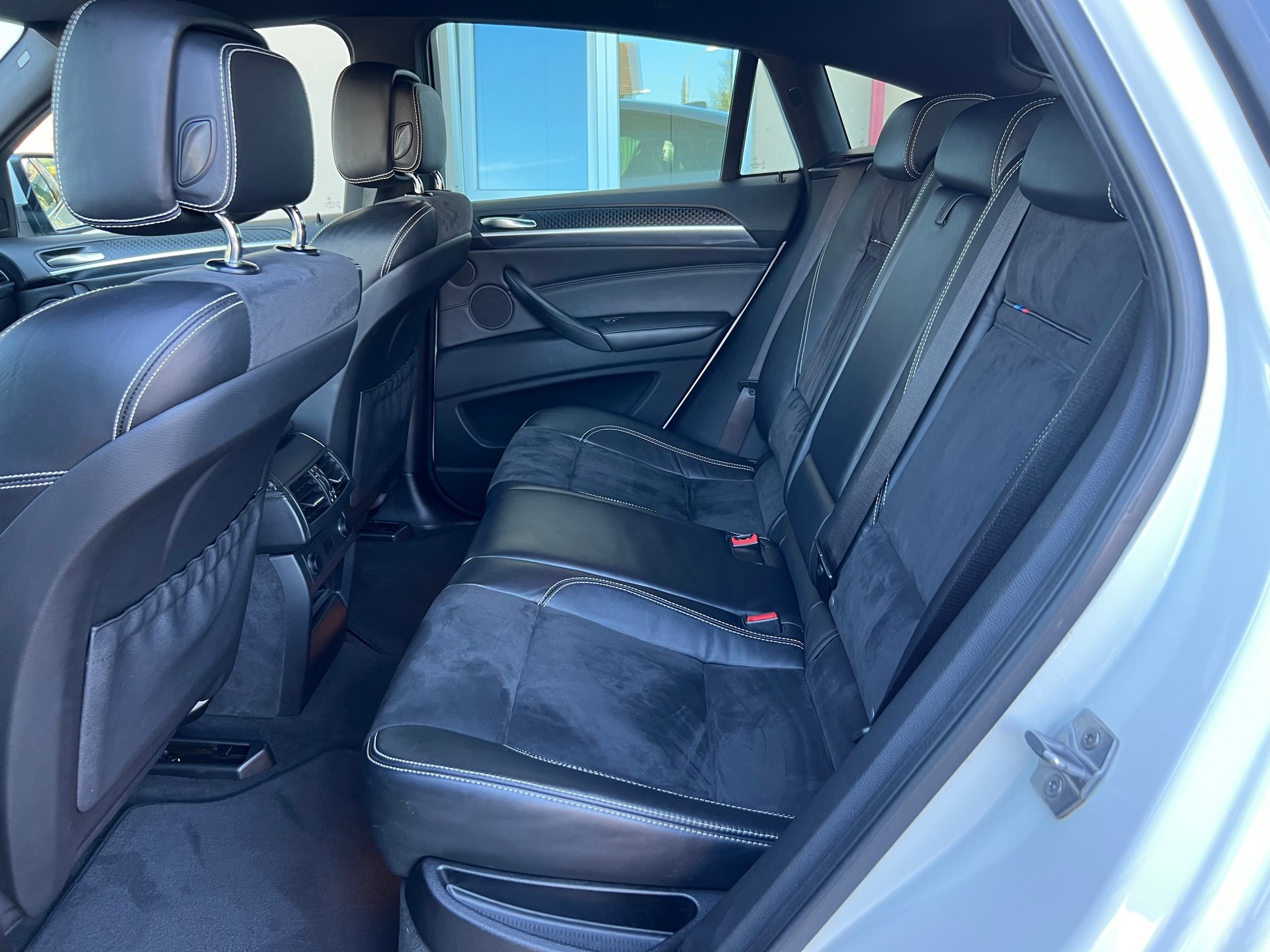 BMW X6 xDrive 40d I 306 PS I M SPORT PAKET I Steptronic-image-25