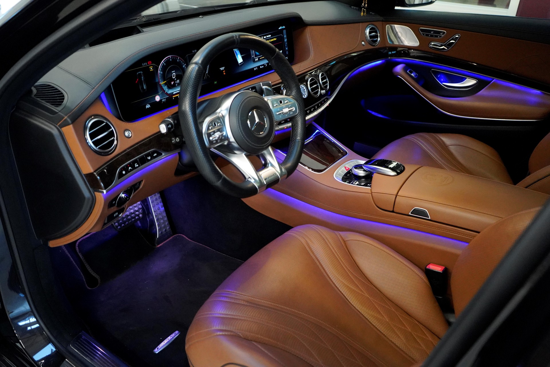 MERCEDES-BENZ S 63 AMG L 4Matic+ 9G-Tronic-image-10