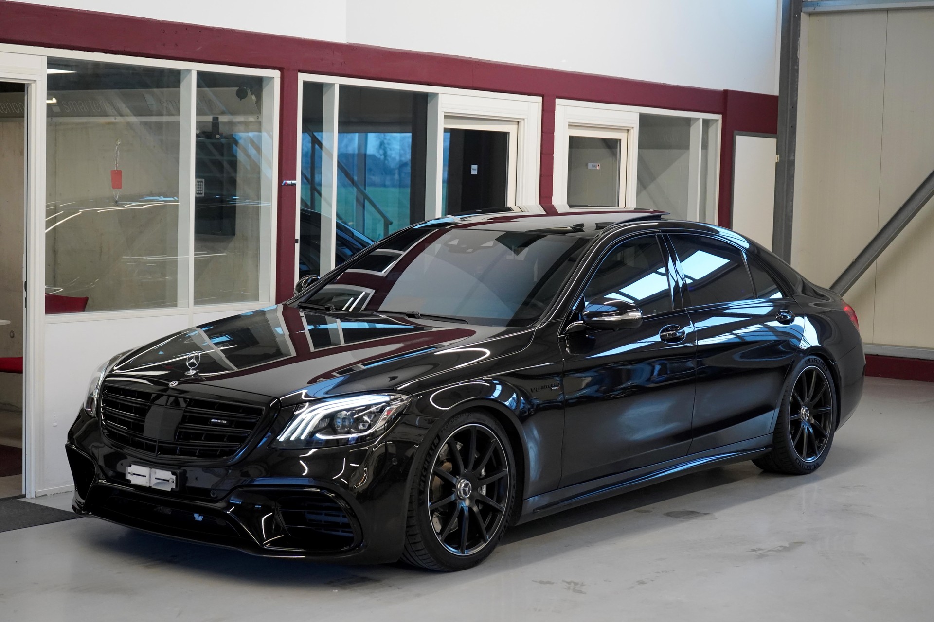 MERCEDES-BENZ S 63 AMG L 4Matic+ 9G-Tronic-image-2
