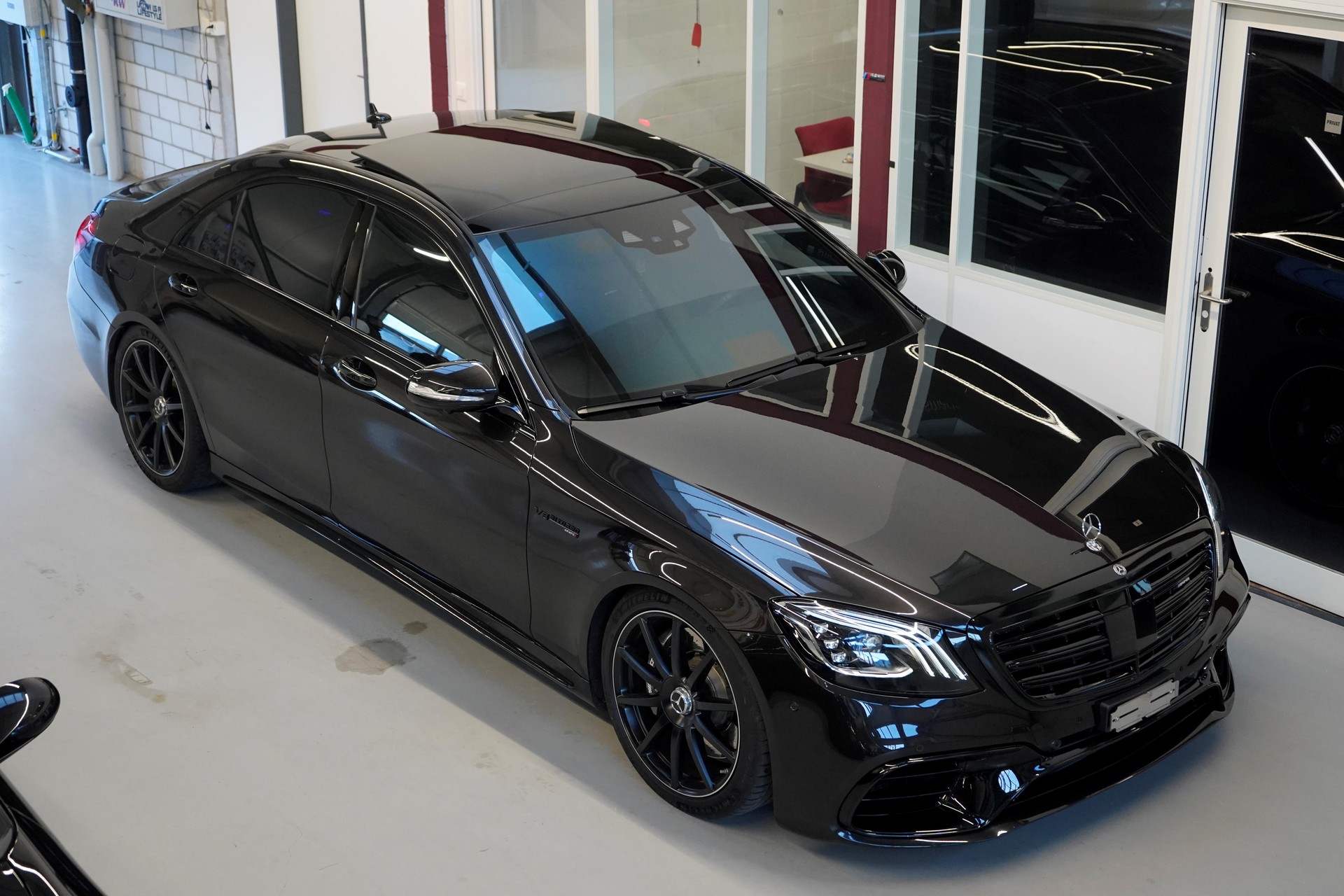 MERCEDES-BENZ S 63 AMG L 4Matic+ 9G-Tronic-image-0