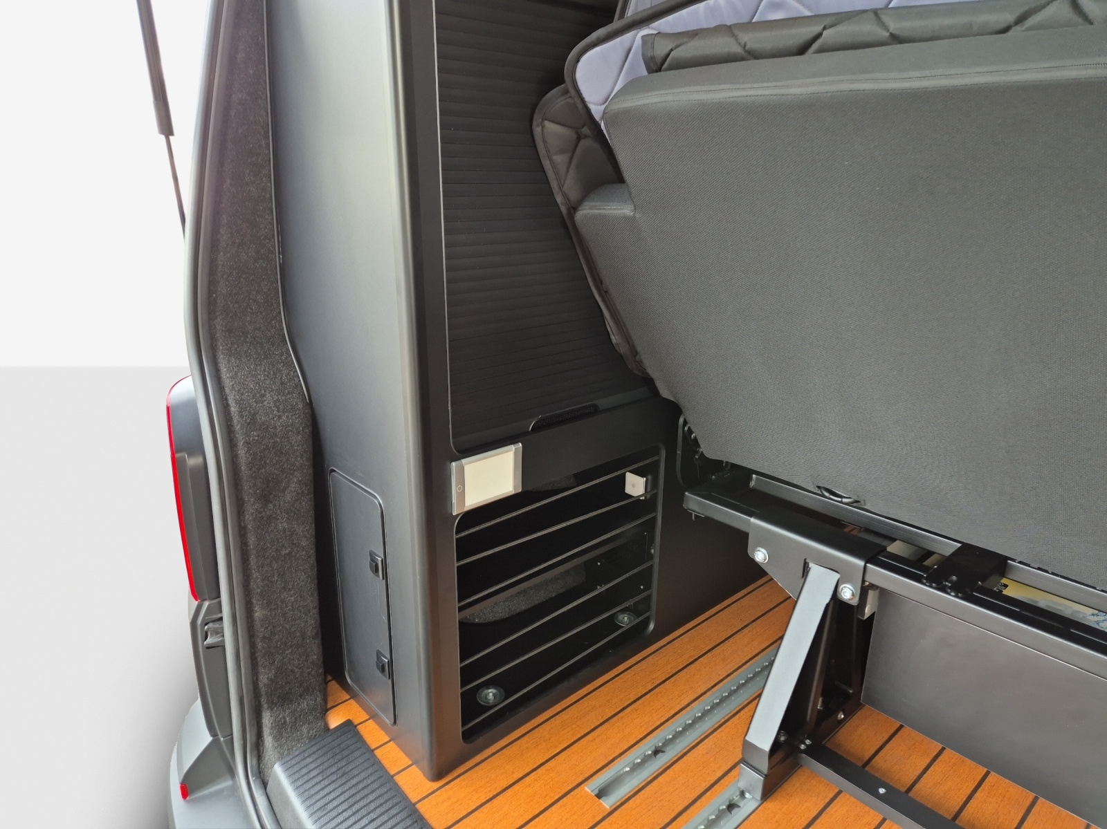 VW T6.1 2.0 TDI Envia Free-image-13